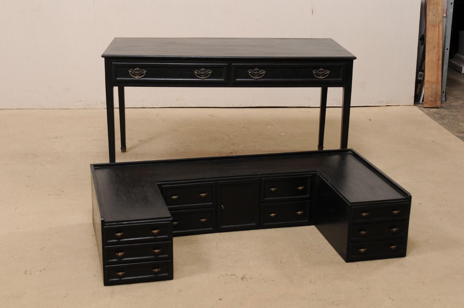 English Carlton House Desk in Black Finish with Great Storage Early 20th Century 8