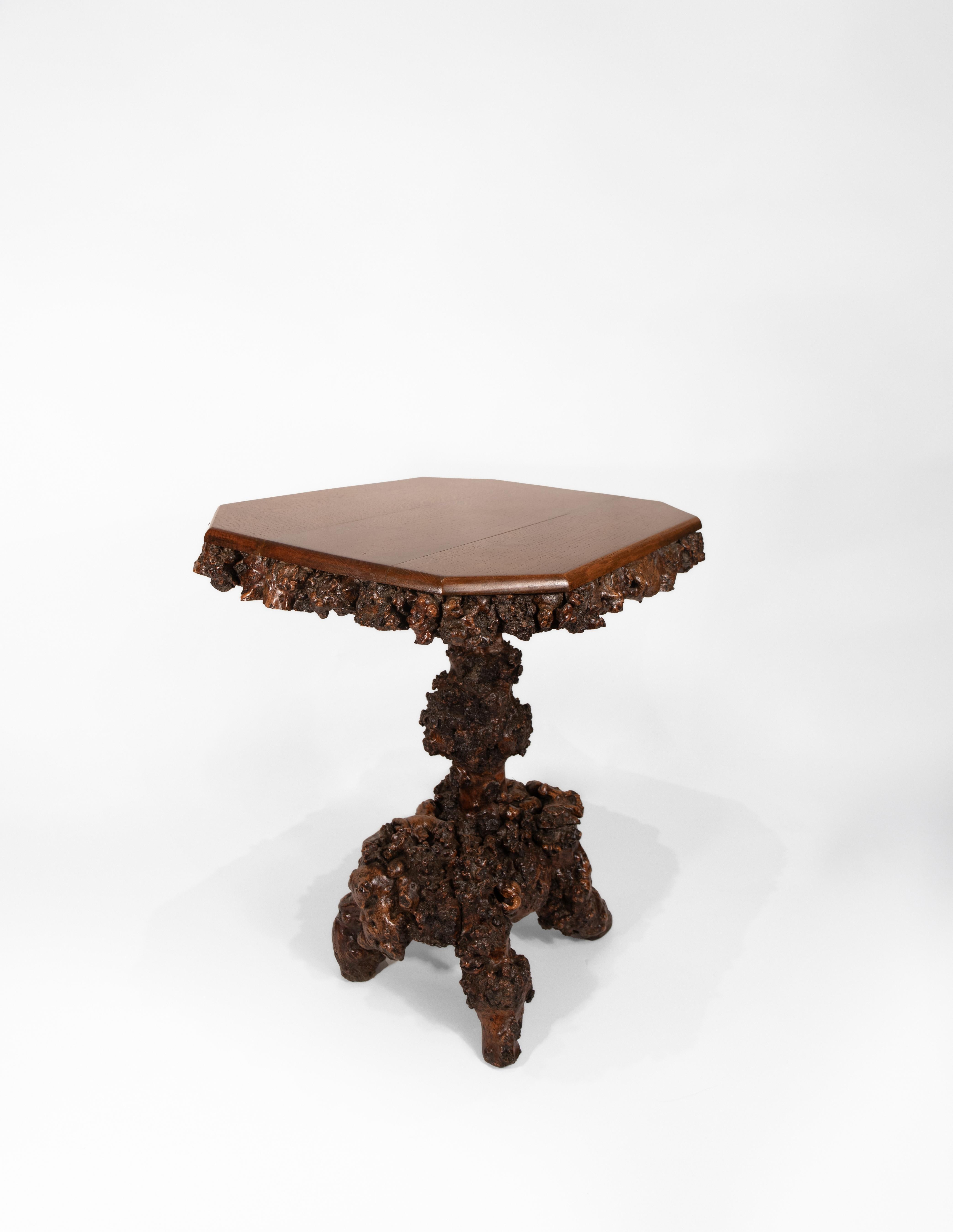 Fin du XIXe siècle Table d'appoint en châtaignier anglais en vente