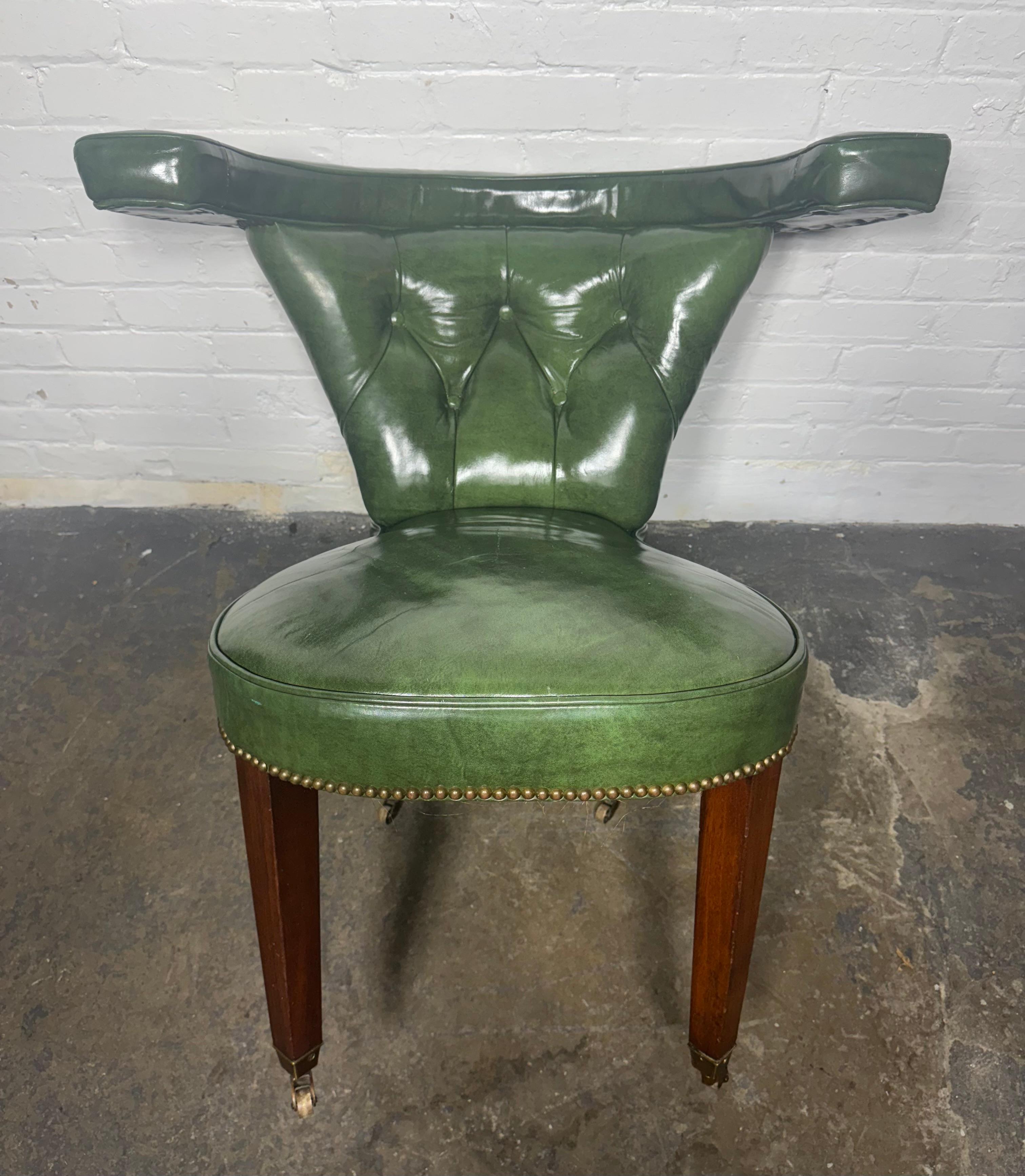 An English Cockfighting, Reading or Desk Chair.. Green Leather In Good Condition For Sale In Buffalo, NY