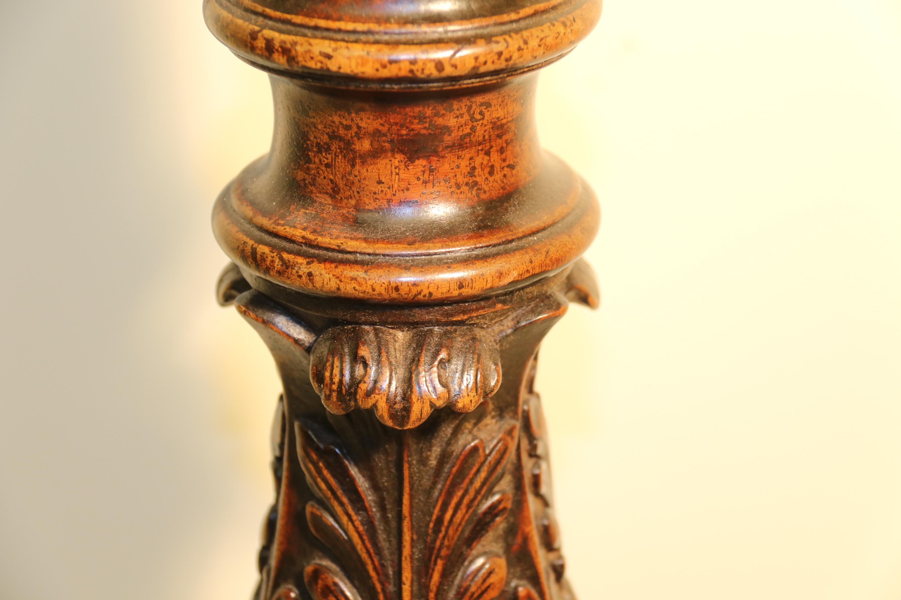 English Country House Chippendale Carved and Fretted Mahogany Candle Stand For Sale 6