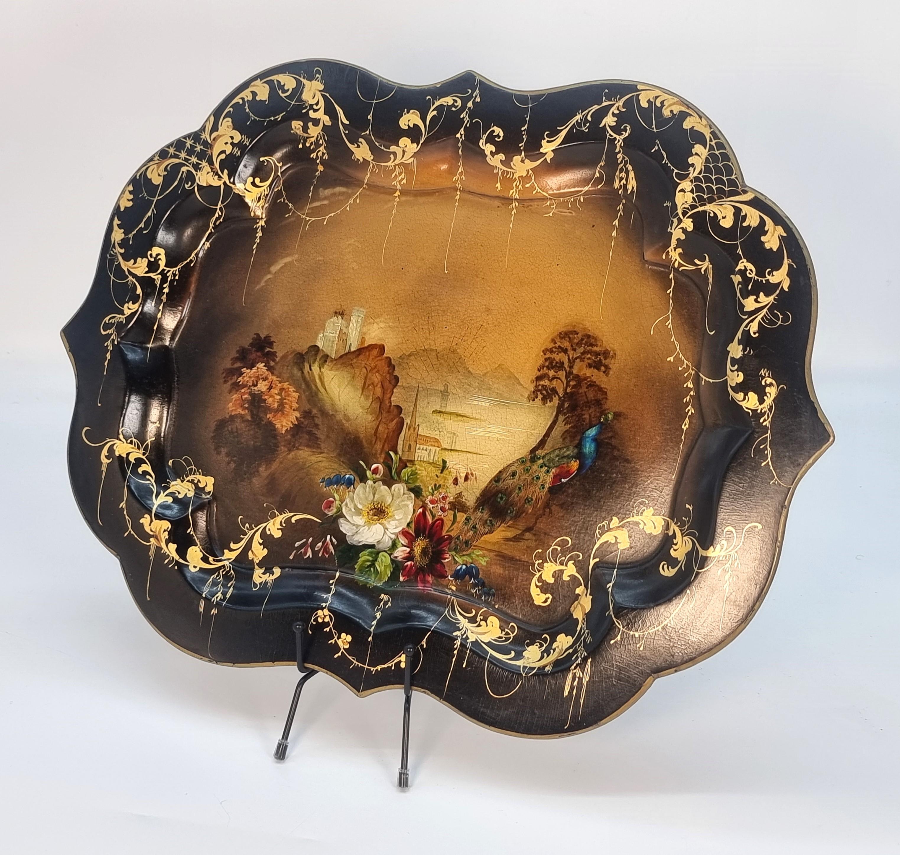 Bandeja decorativa inglesa de papel maché hacia 1840 Victoriano en venta