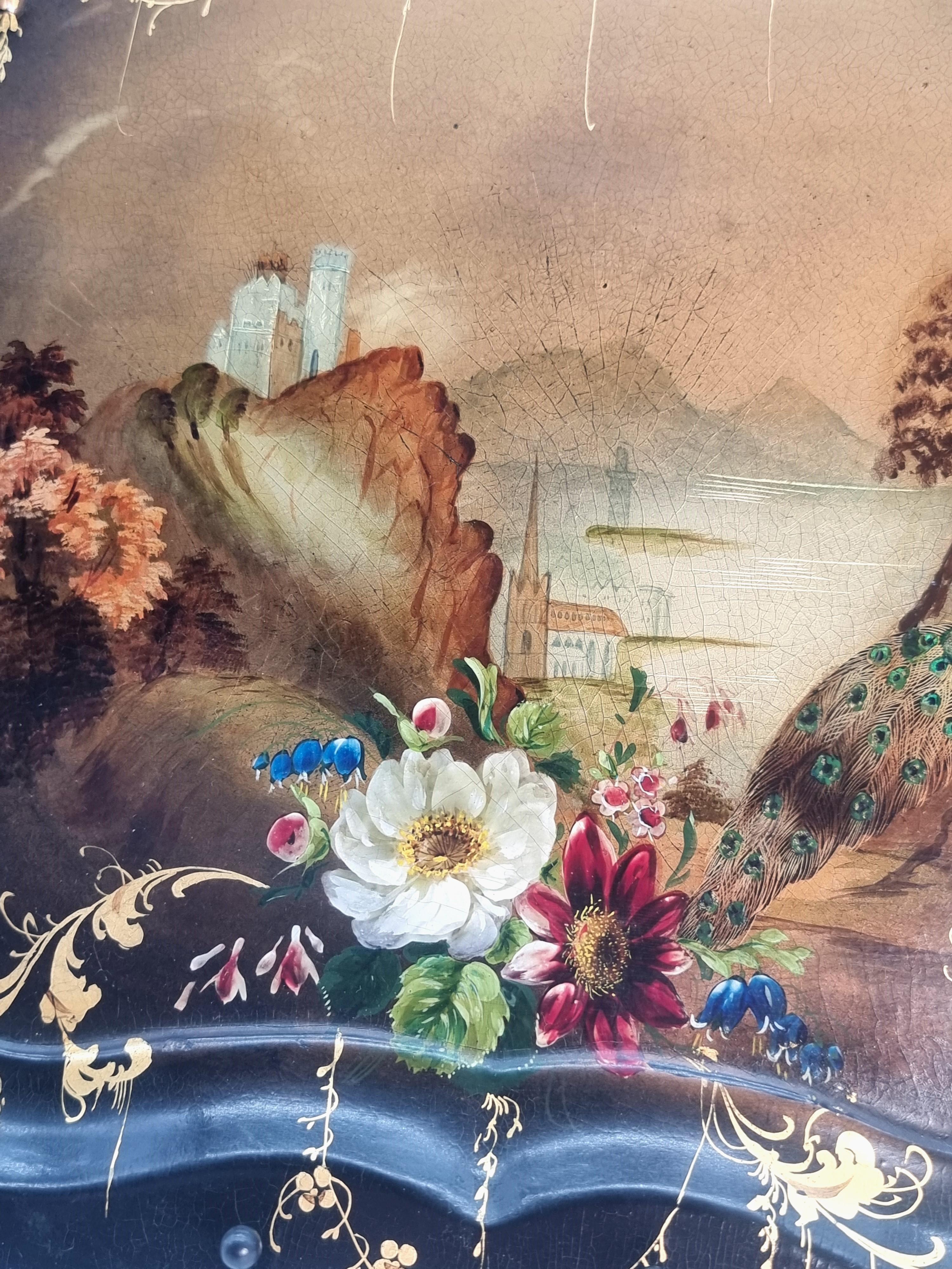 Bandeja decorativa inglesa de papel maché hacia 1840 Hecho a mano en venta