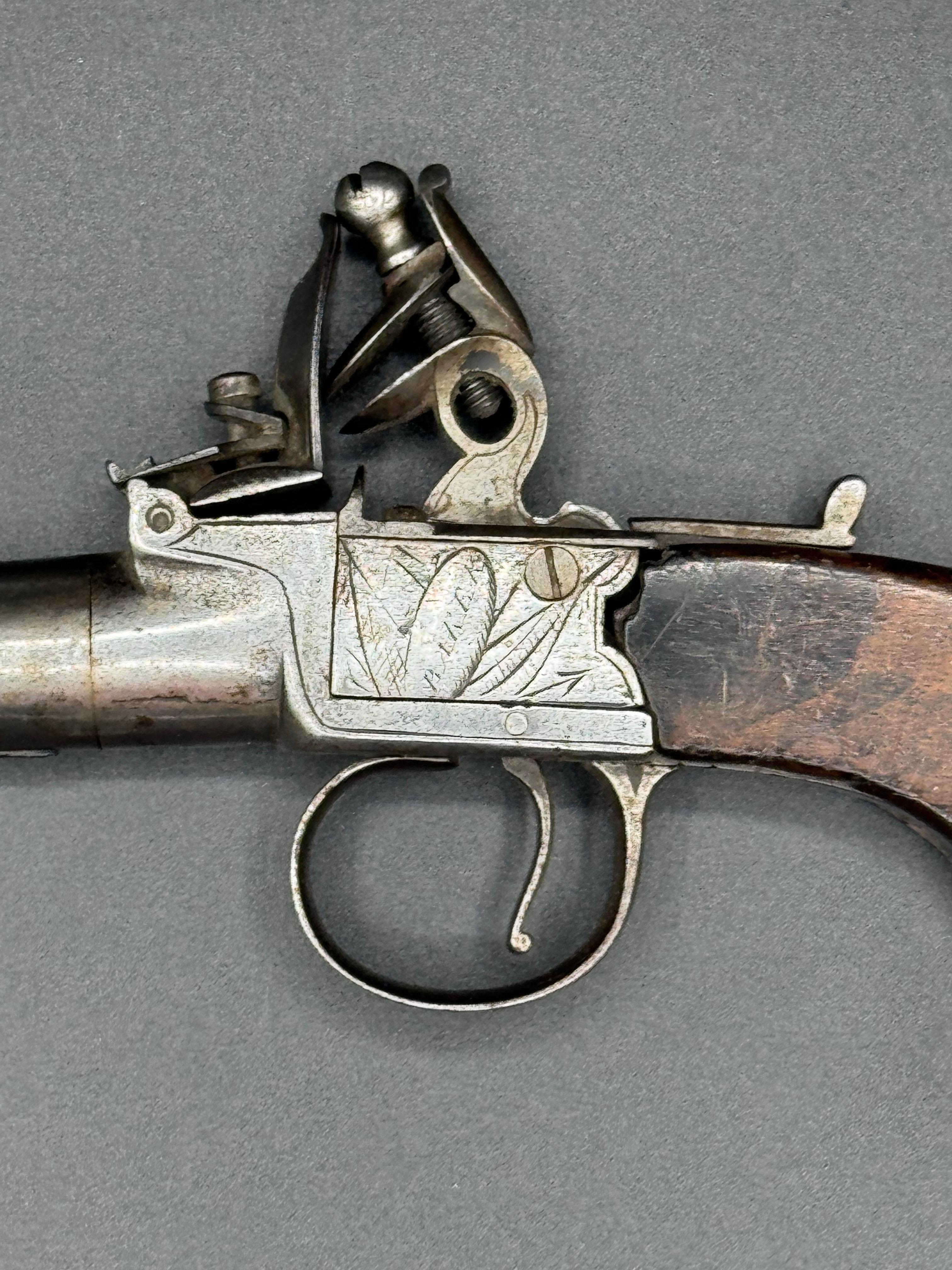 George III Pistolet anglais à silex à canon à vis Boxlock en vente