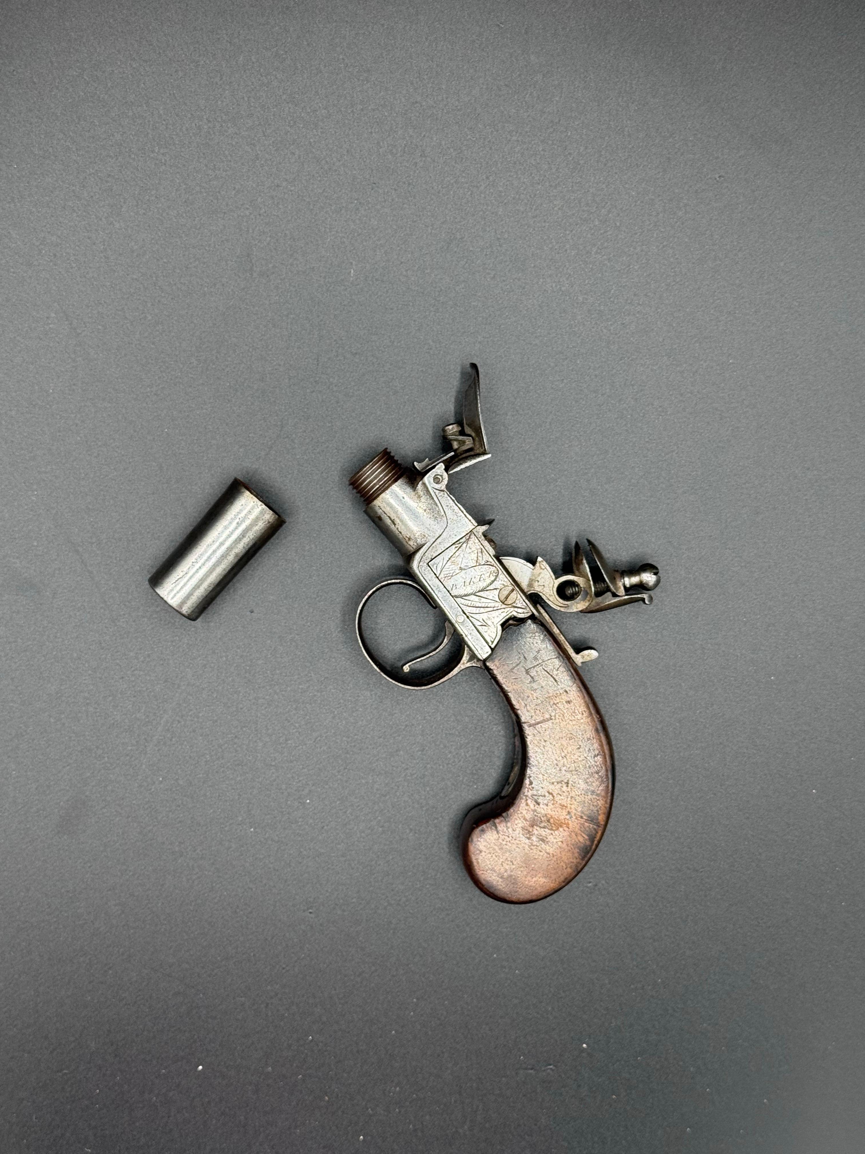 Pistolet anglais à silex à canon à vis Boxlock en vente 1