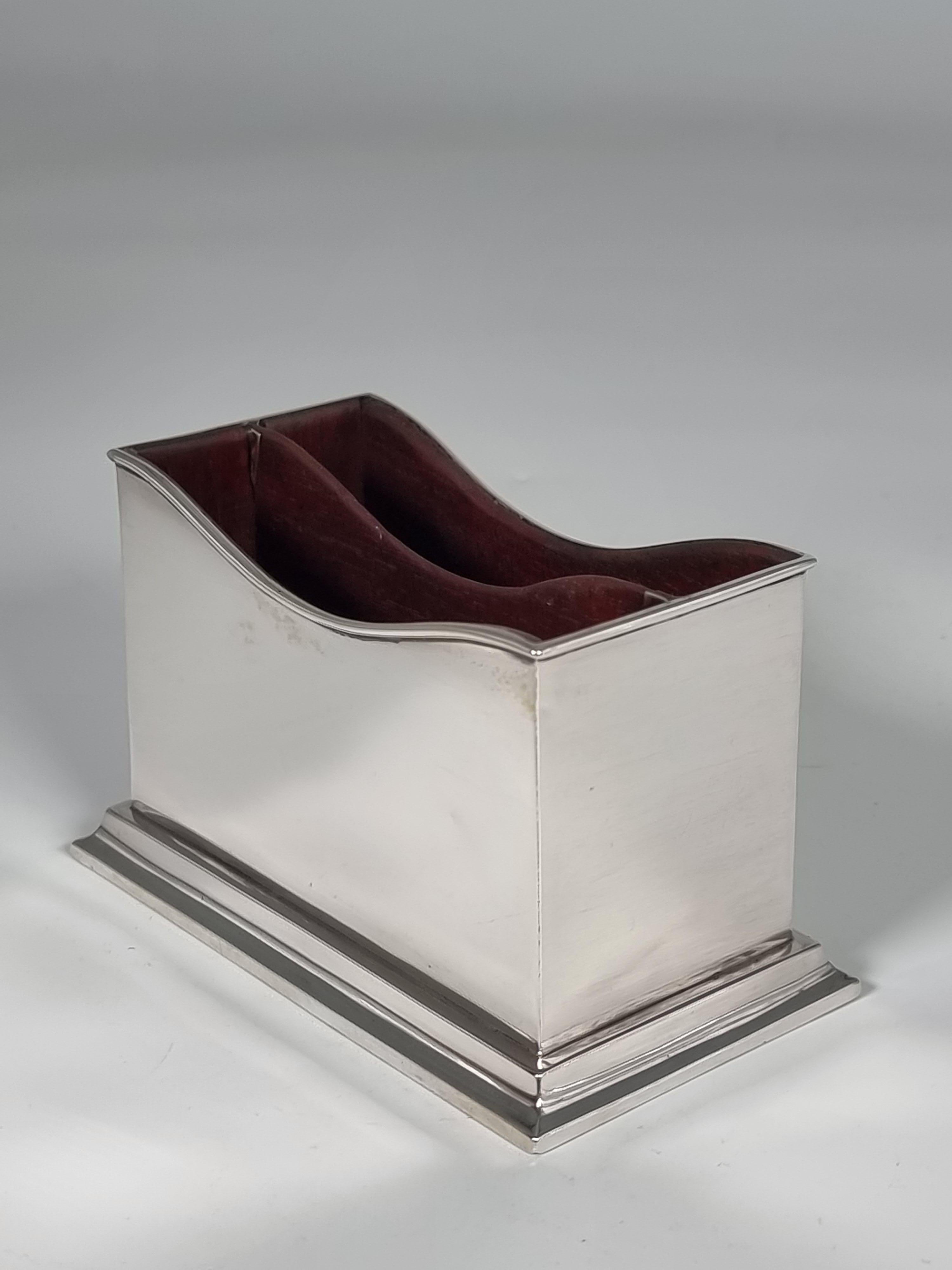 19th Century An English hallmarked silver postal letter rack or desk tidy, Chester 1896 – 7
