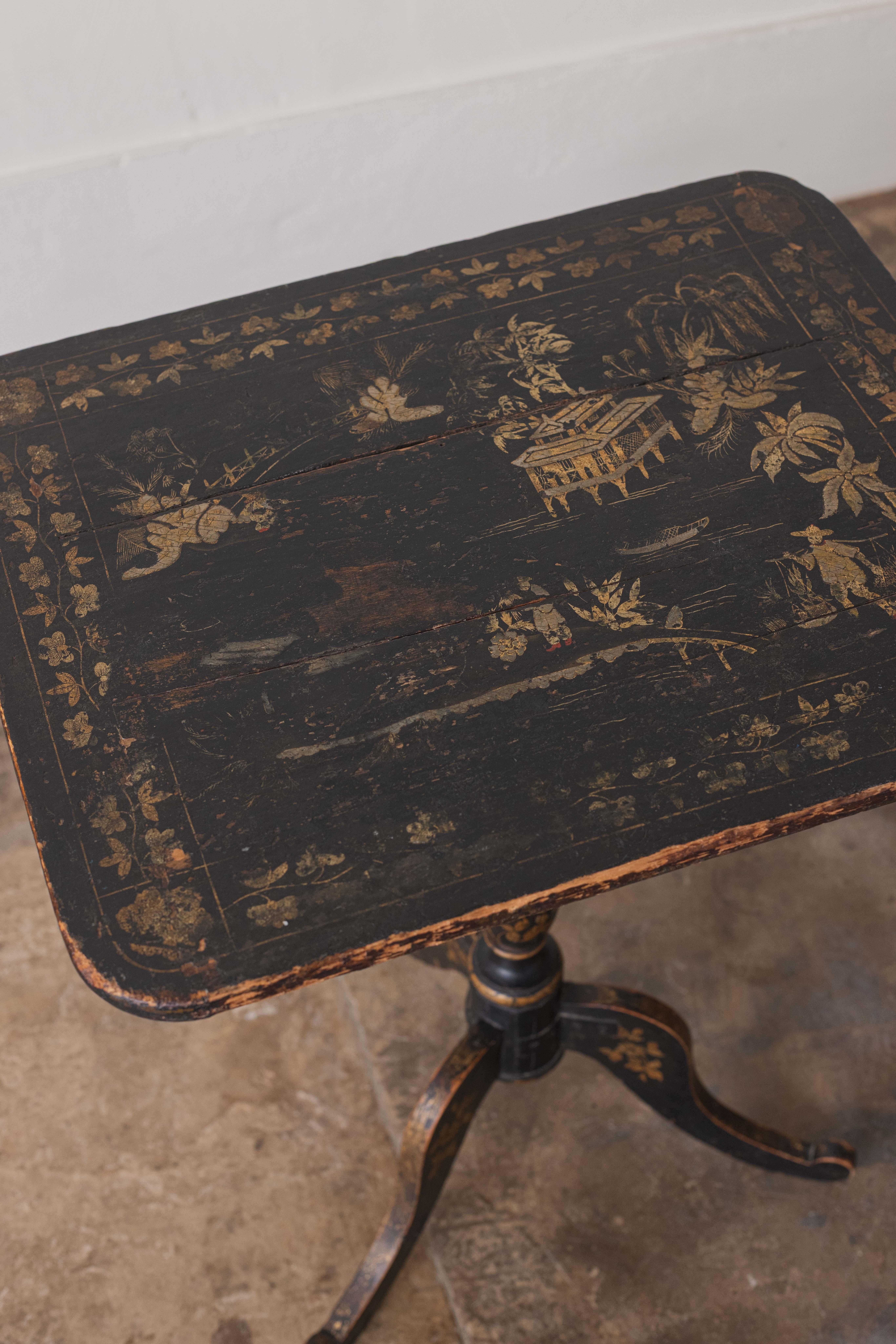 An English Japanned Tilt-Top Tripod Table For Sale 2