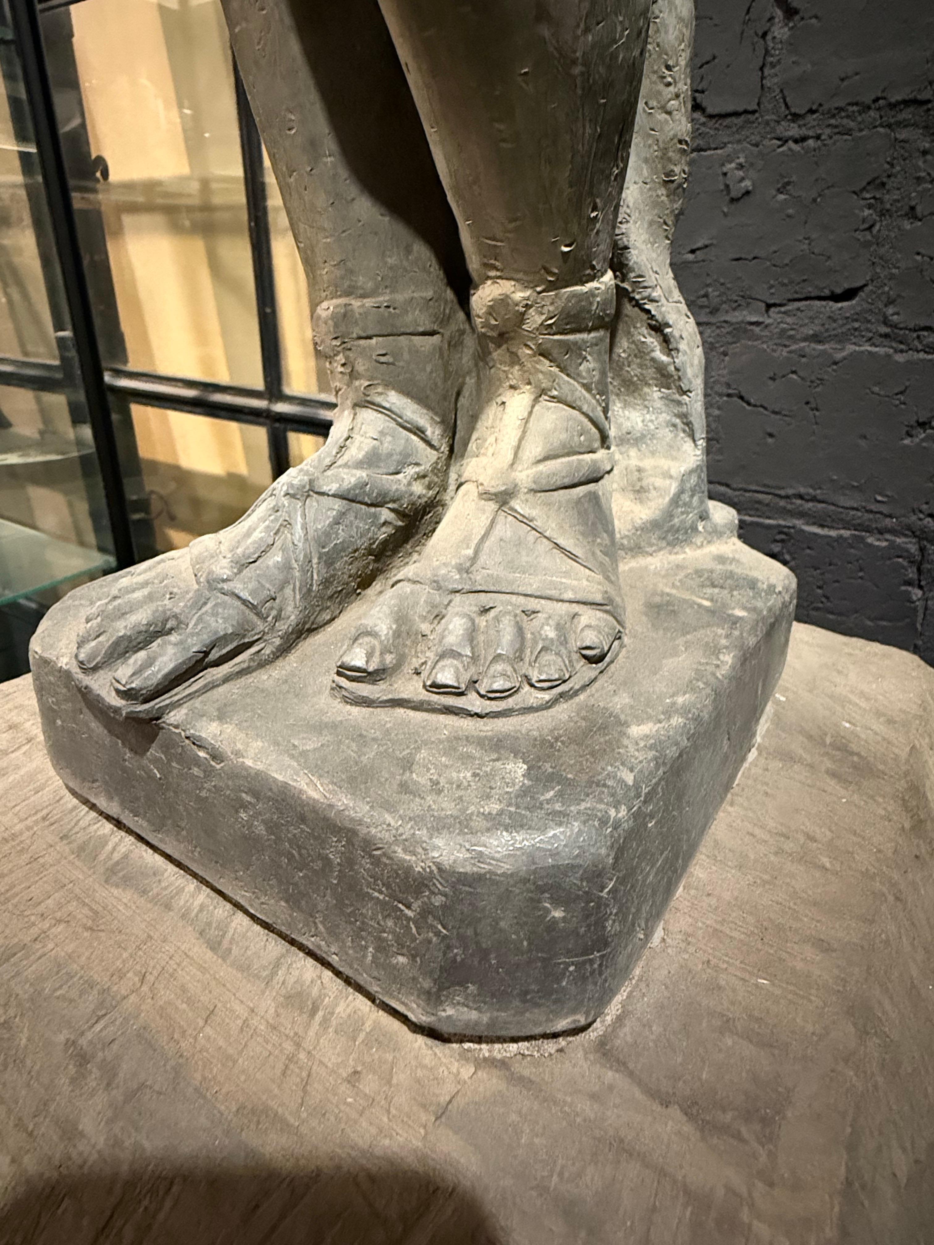 Fontana inglese in piombo raffigurante un putto bacchico, fine XIX secolo in vendita 1