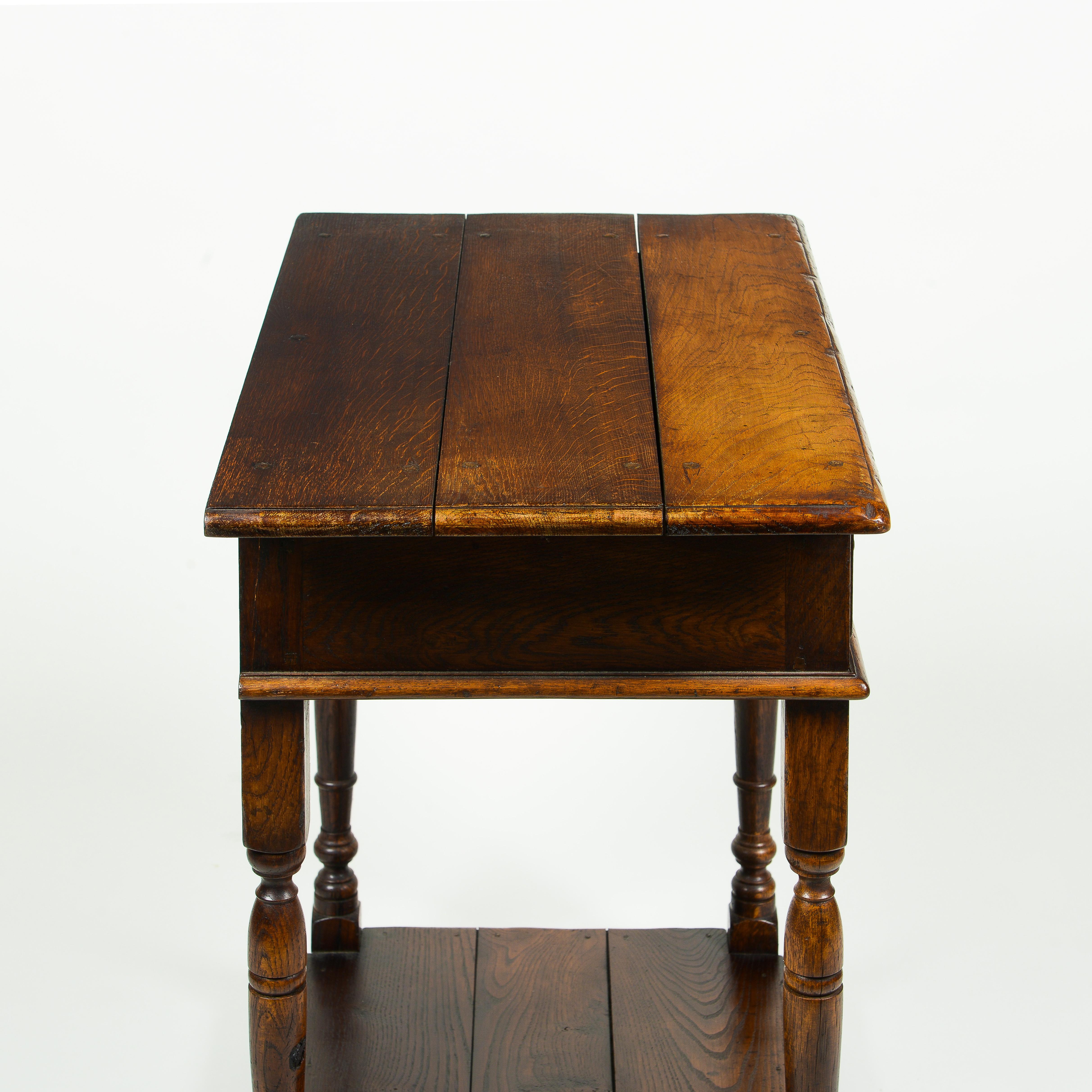 An English Oak Side Table For Sale 3