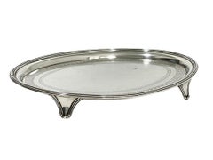 Englisches ovales englisches Silbertablett von William Bennett, 1800