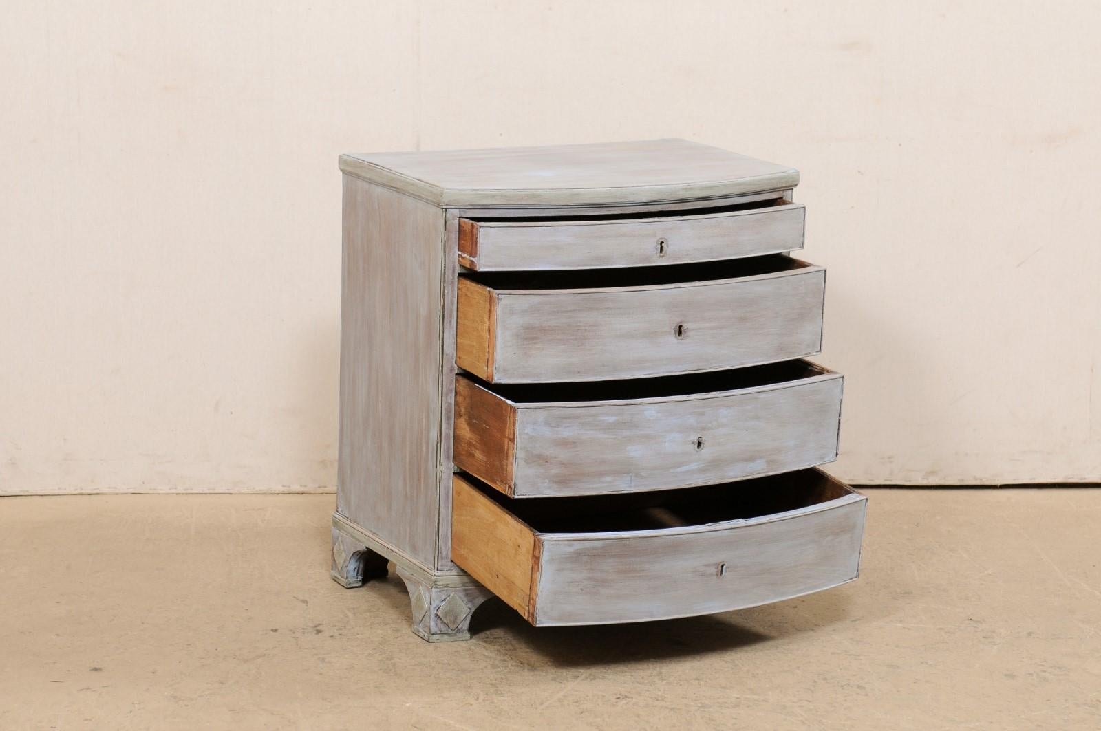 English Painted Wood, Bow-Front Chest W/Four Graduated Drawers, Early 20th C For Sale 1