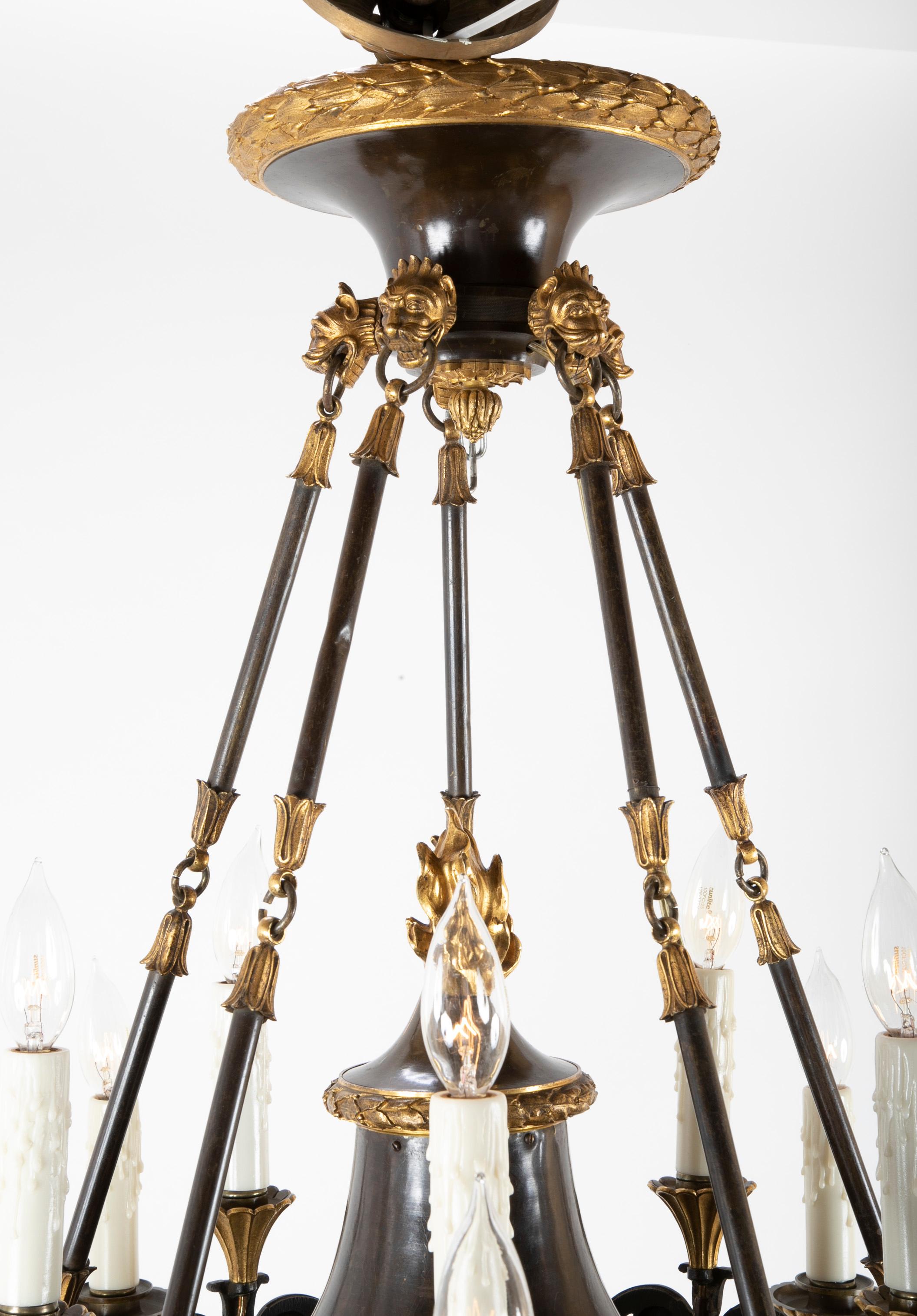 English Regency Patinated and Gilt Bronze 15-Light Chandelier In Good Condition In Stamford, CT
