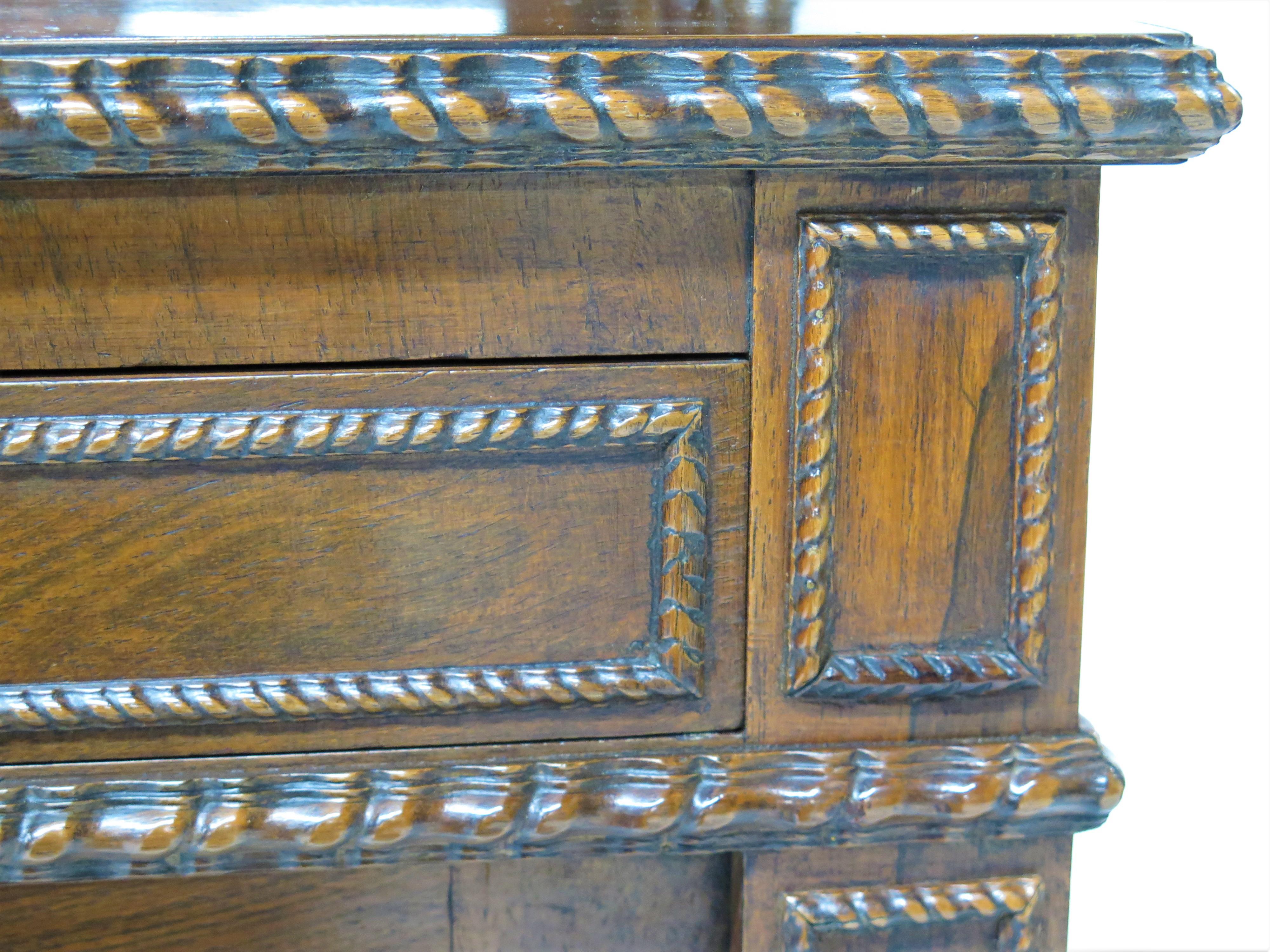 An English Regency Rosewood Chiffonier Bookcase  For Sale 4