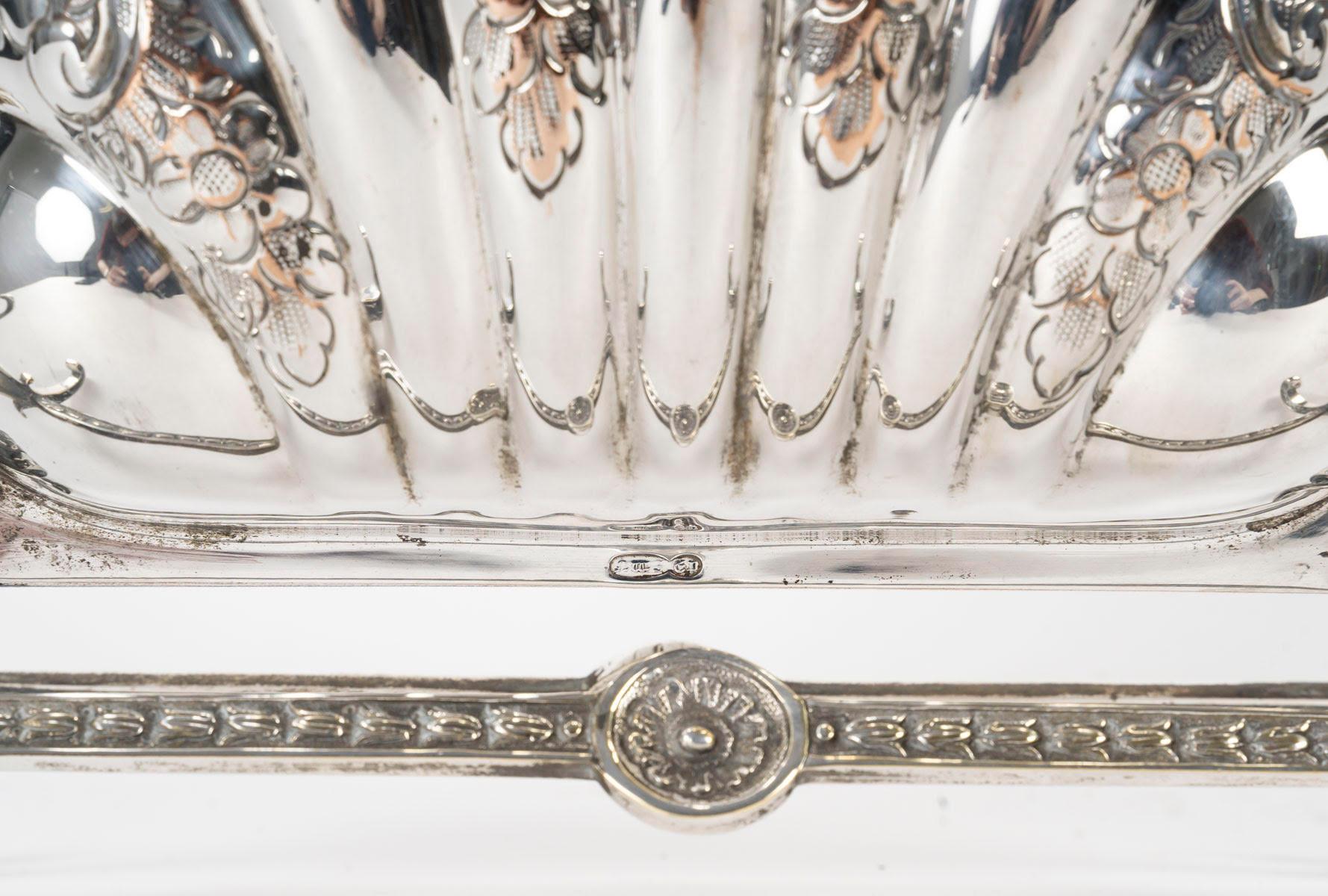 Plat à réchauffer anglais en métal argenté, période Napoléon III, 19e siècle. Bon état - En vente à Saint-Ouen, FR