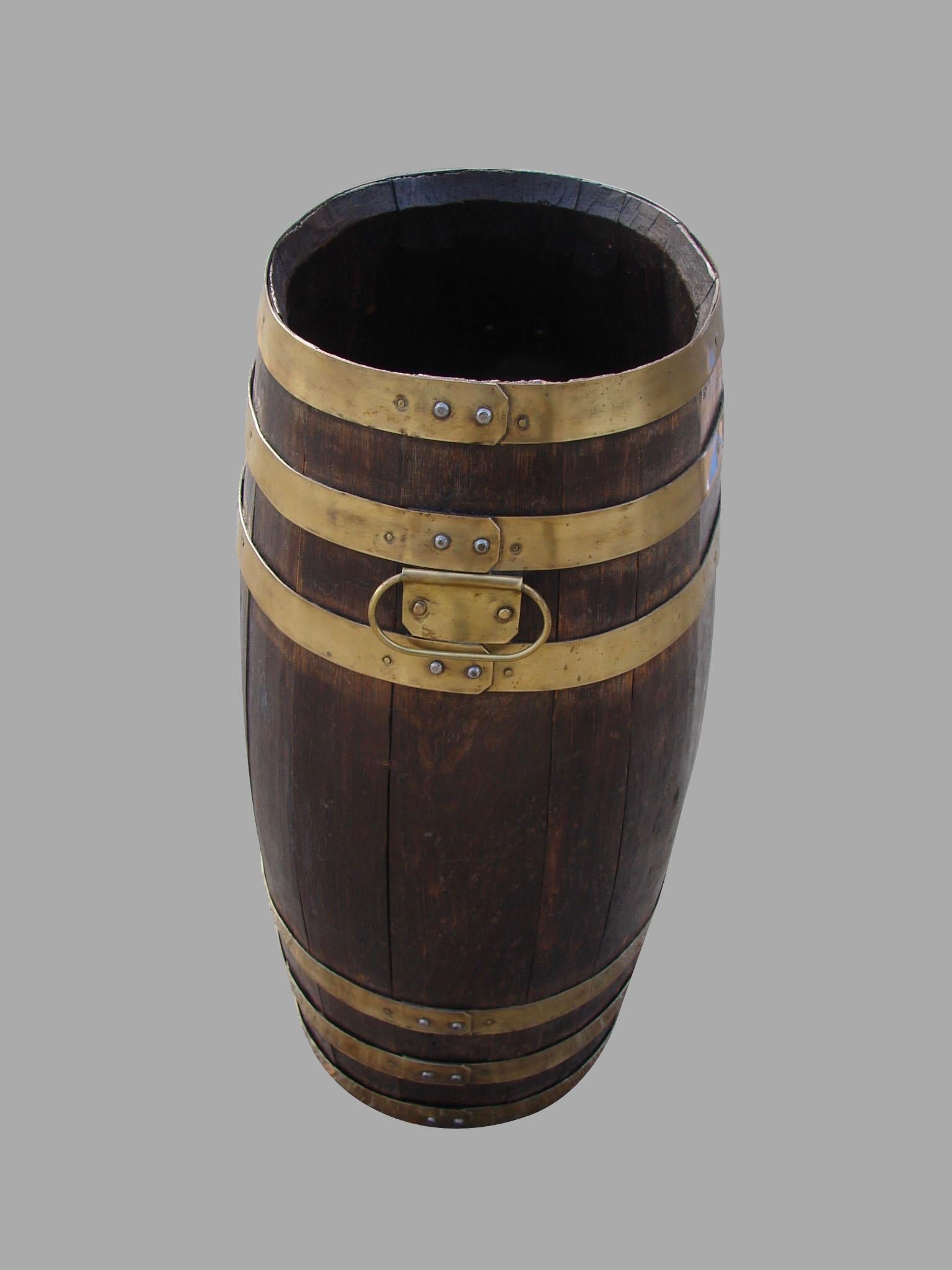 English Victorian Brass Bound Barrel Form Umbrella or Cane Receptacle In Good Condition In San Francisco, CA