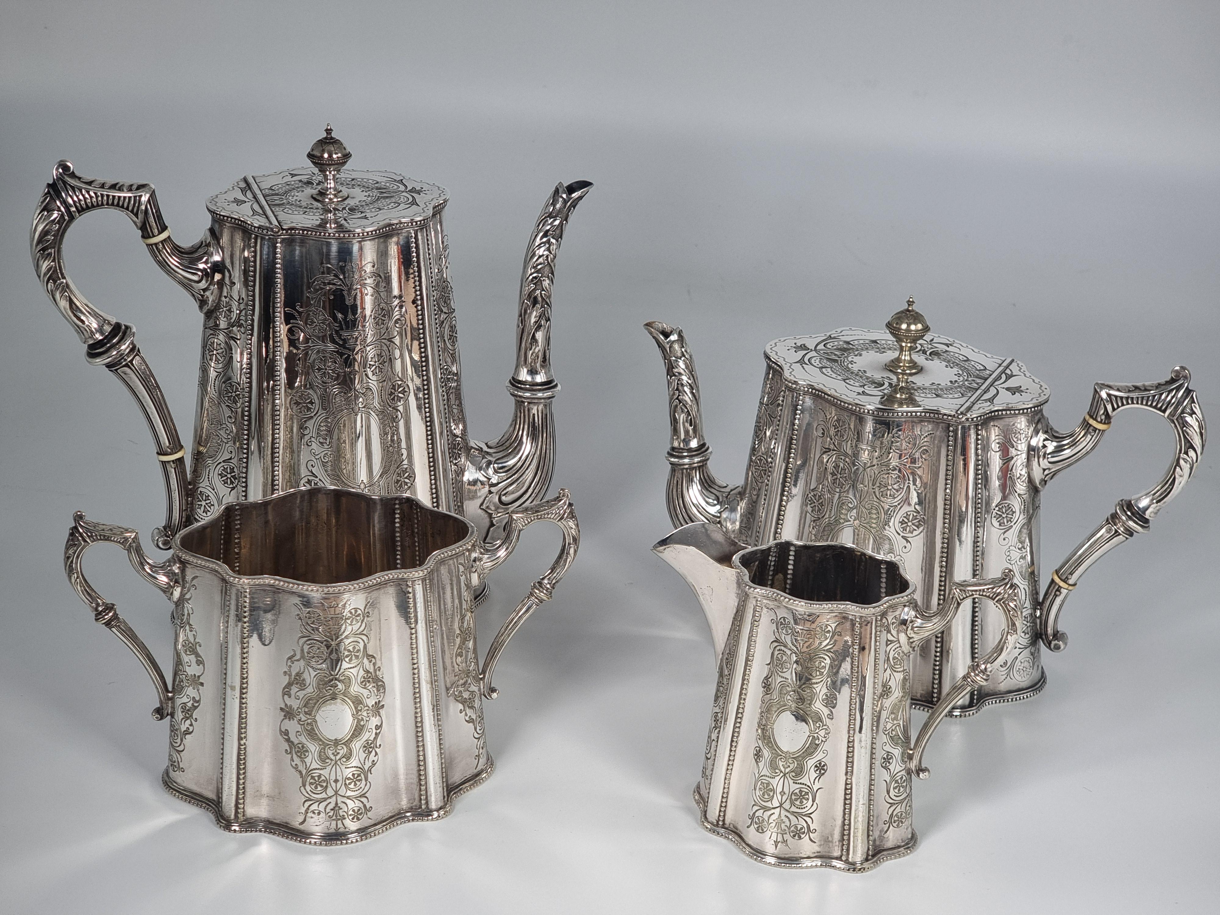 Juego de té/café victoriano inglés bañado en plata, hacia 1890 en venta 10