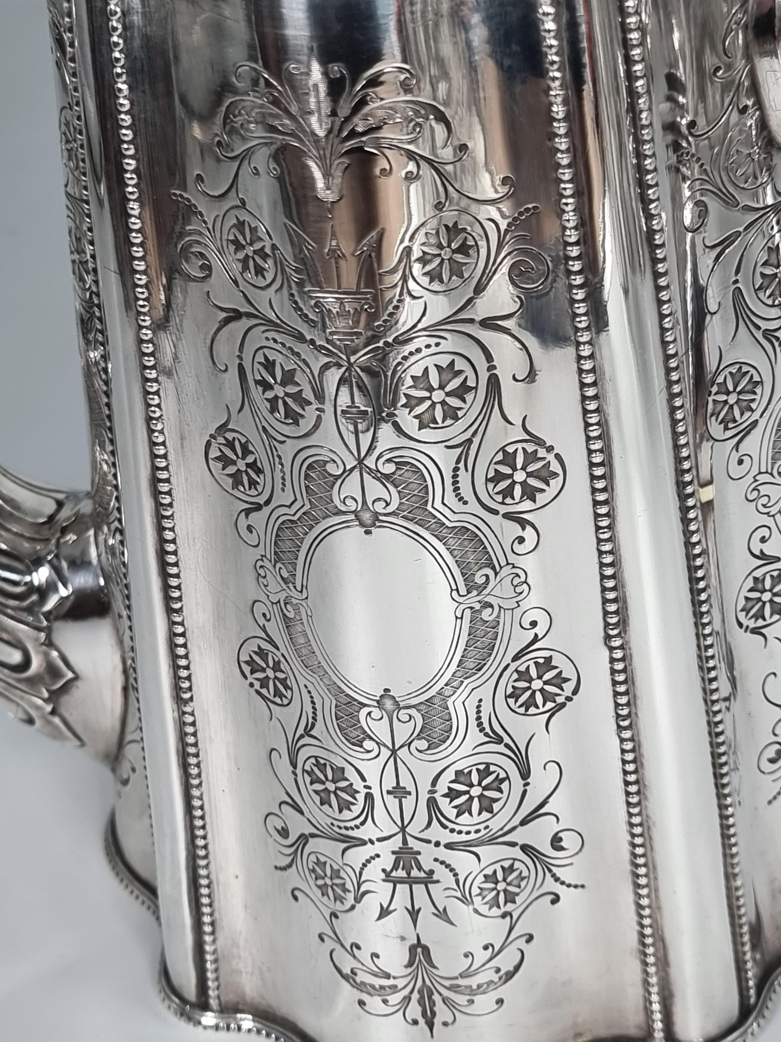 Juego de té/café victoriano inglés bañado en plata, hacia 1890 siglo XIX en venta