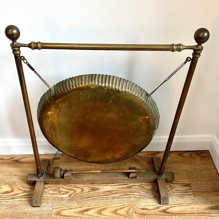 English Vintage Brass and Oak Framed Dinner Gong For Sale at 1stDibs