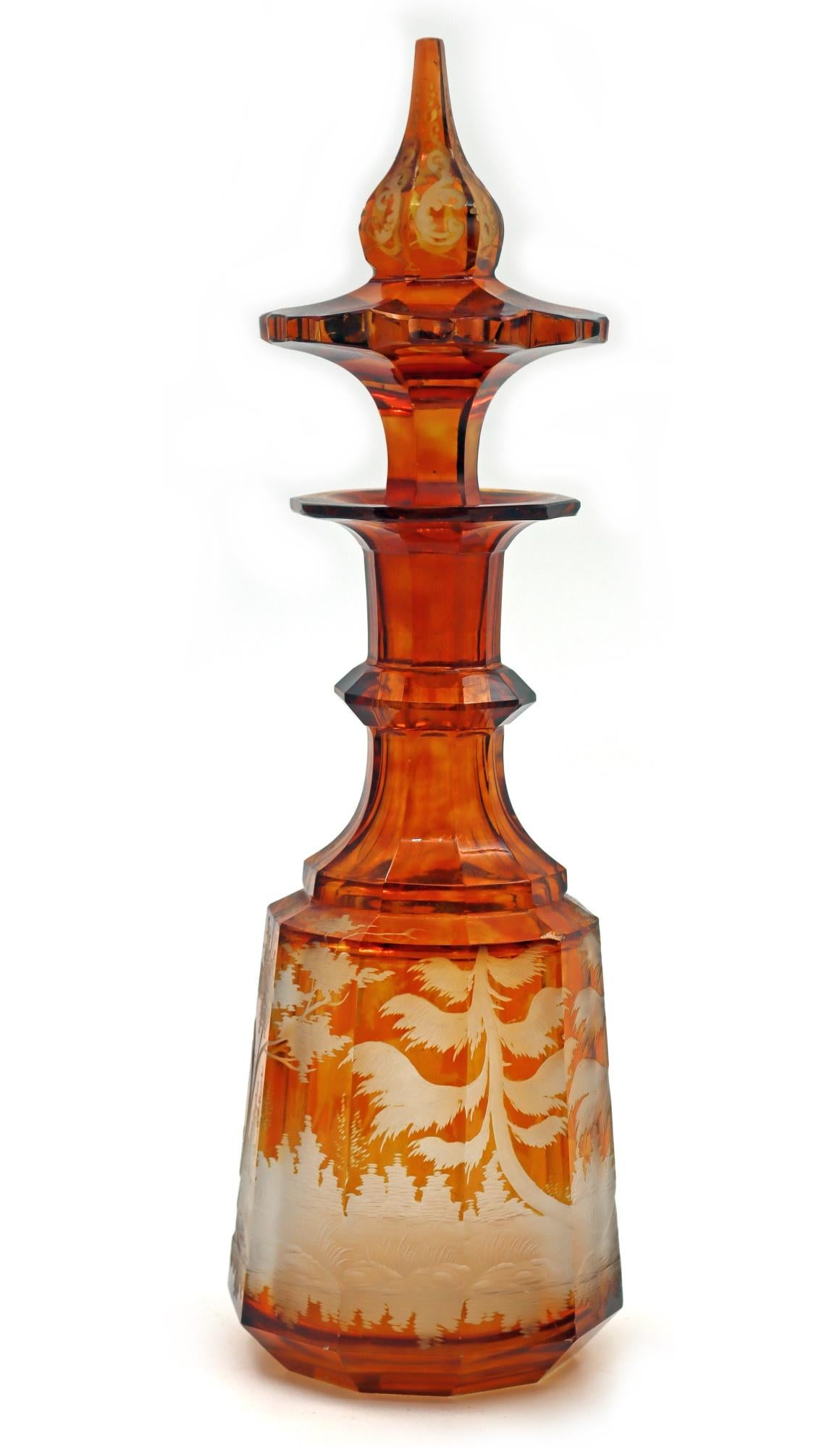An engraved 19th century Bohemian liquor carafe, Napoleon III period.

Measures: H: 26 cm, D: 8 cm.