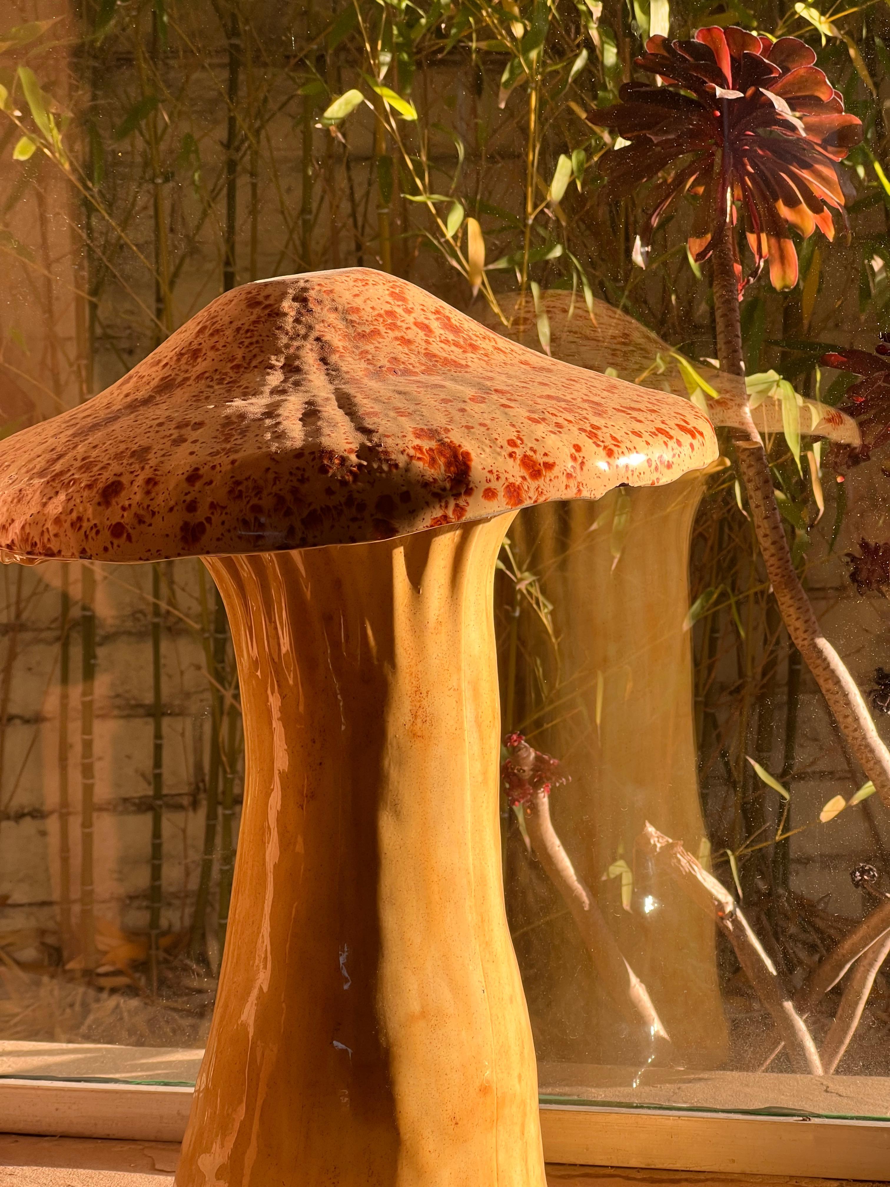An enormous MCM ceramic mushroom sculpture by Arnels, 1960s 4