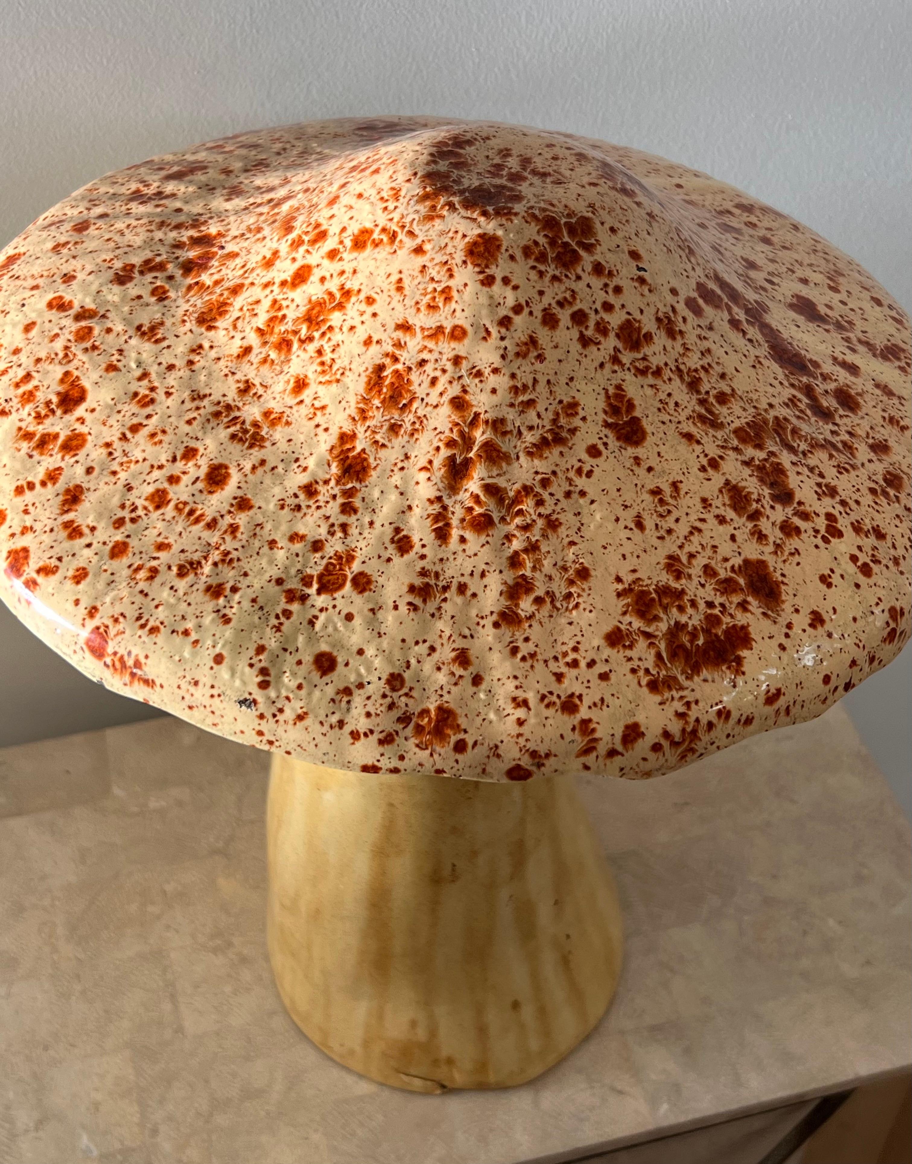 An enormous MCM ceramic mushroom sculpture by Arnels, 1960s 2