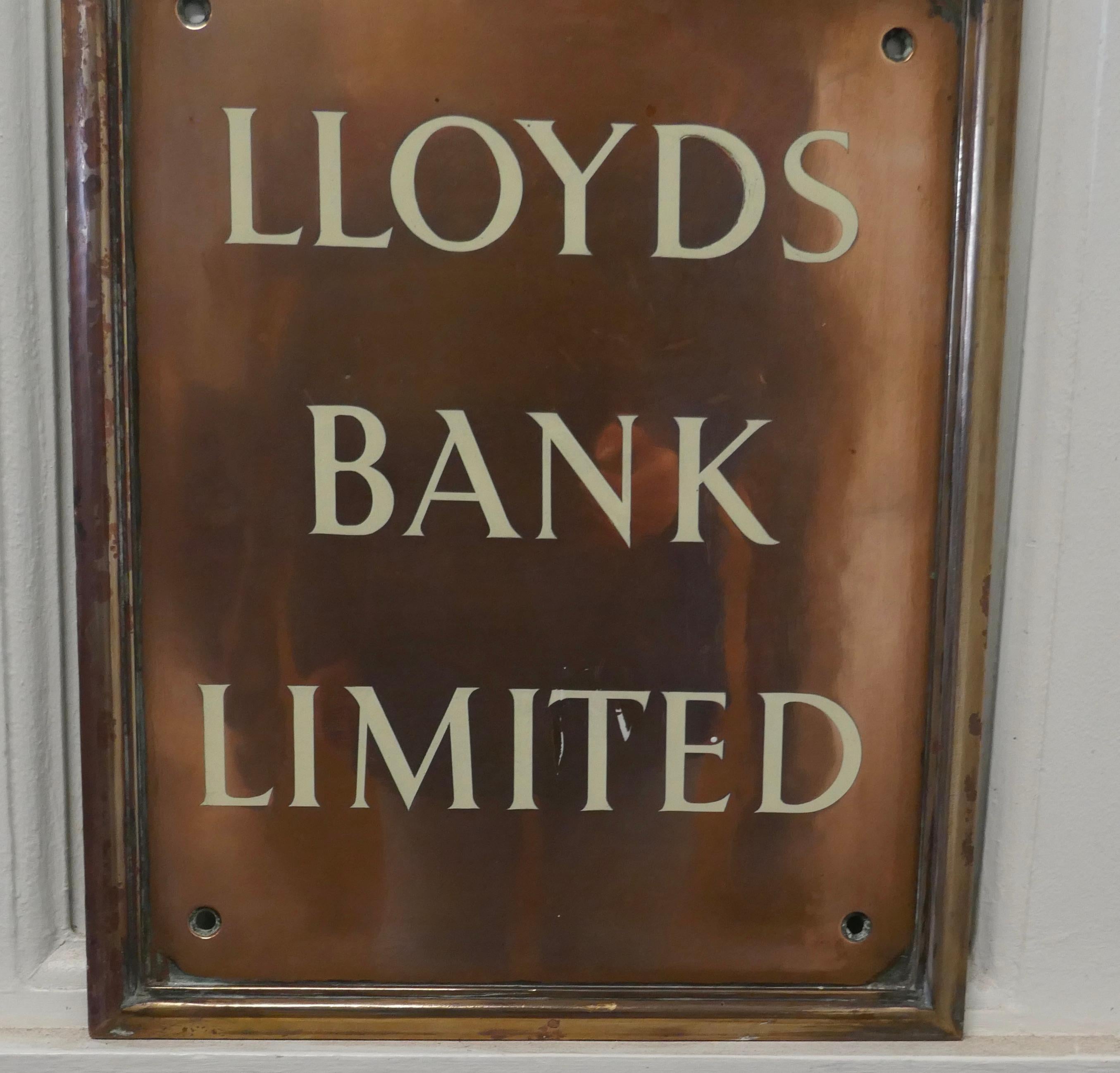 An Etched Copper Enamel Lloyds Bank Ltd Sign 

A Vintage Copper Enamel Lloyds Bank Ltd sign 
This is a lovely old sign it has inlaid enamel lettering 
The sign is very heavy and in very good condition for its age
AC70.