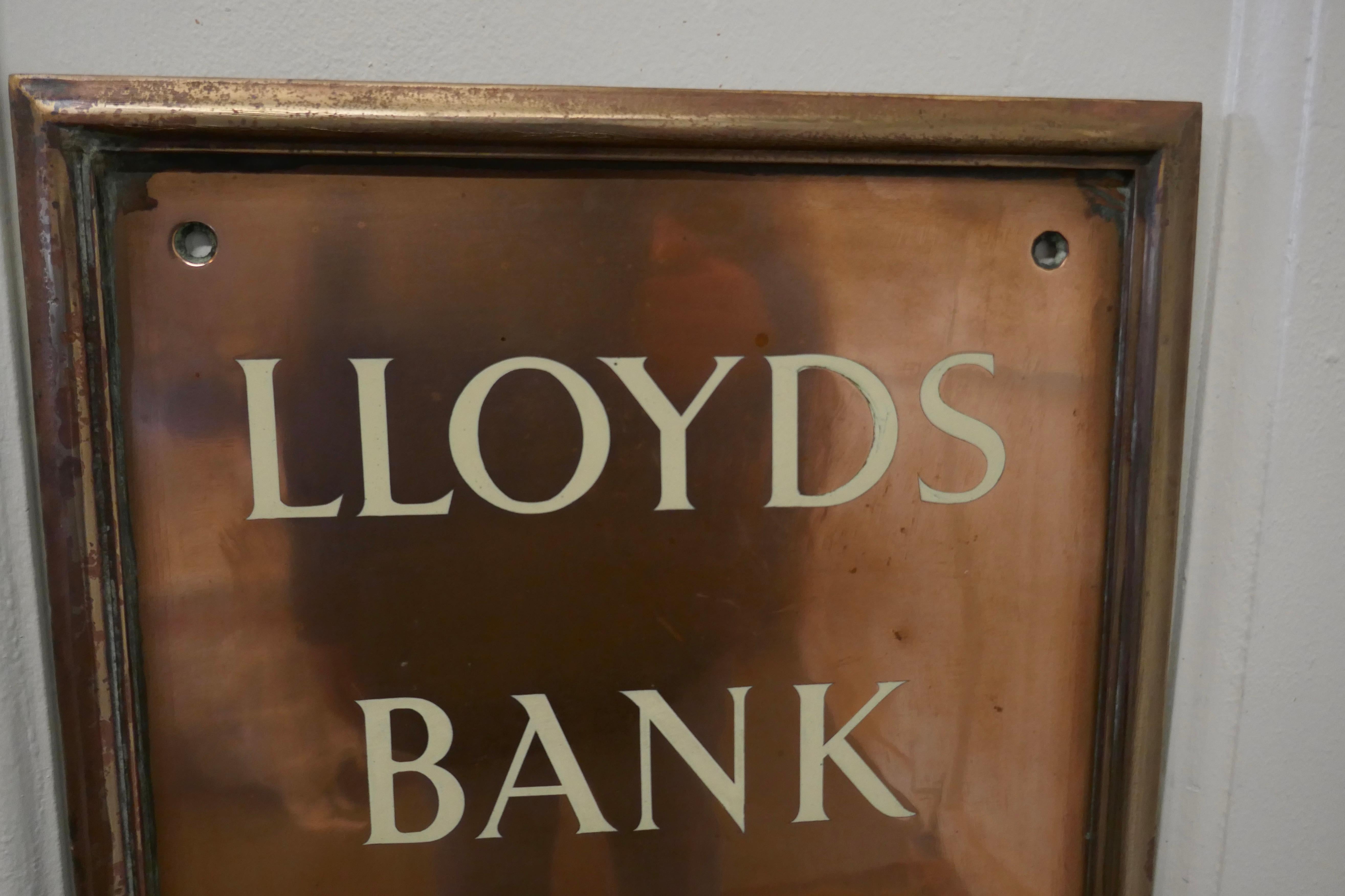 lloyds sign