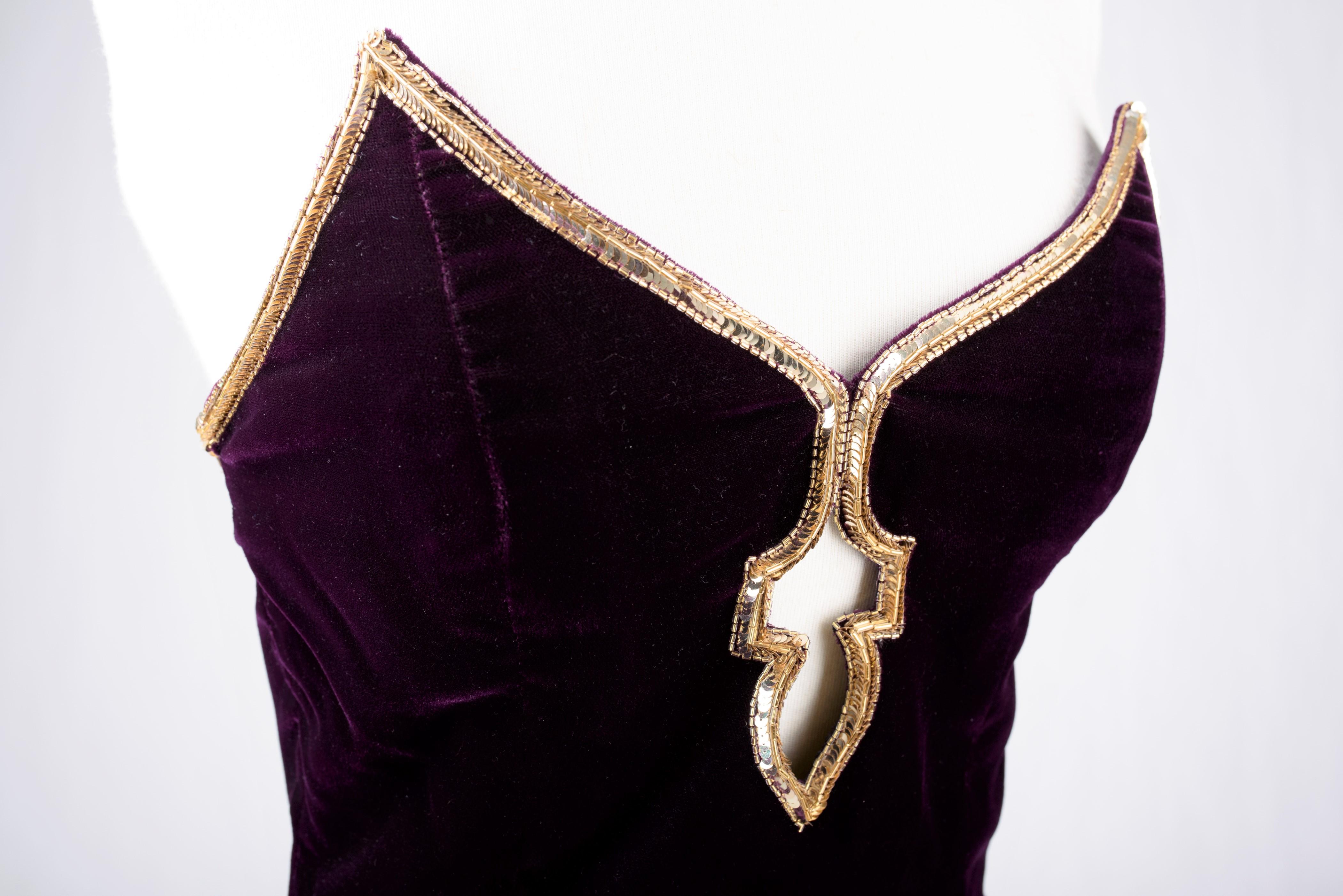 Una noche Lanvin Couture Top y falda de terciopelo bordado Circa 1985 en venta 8