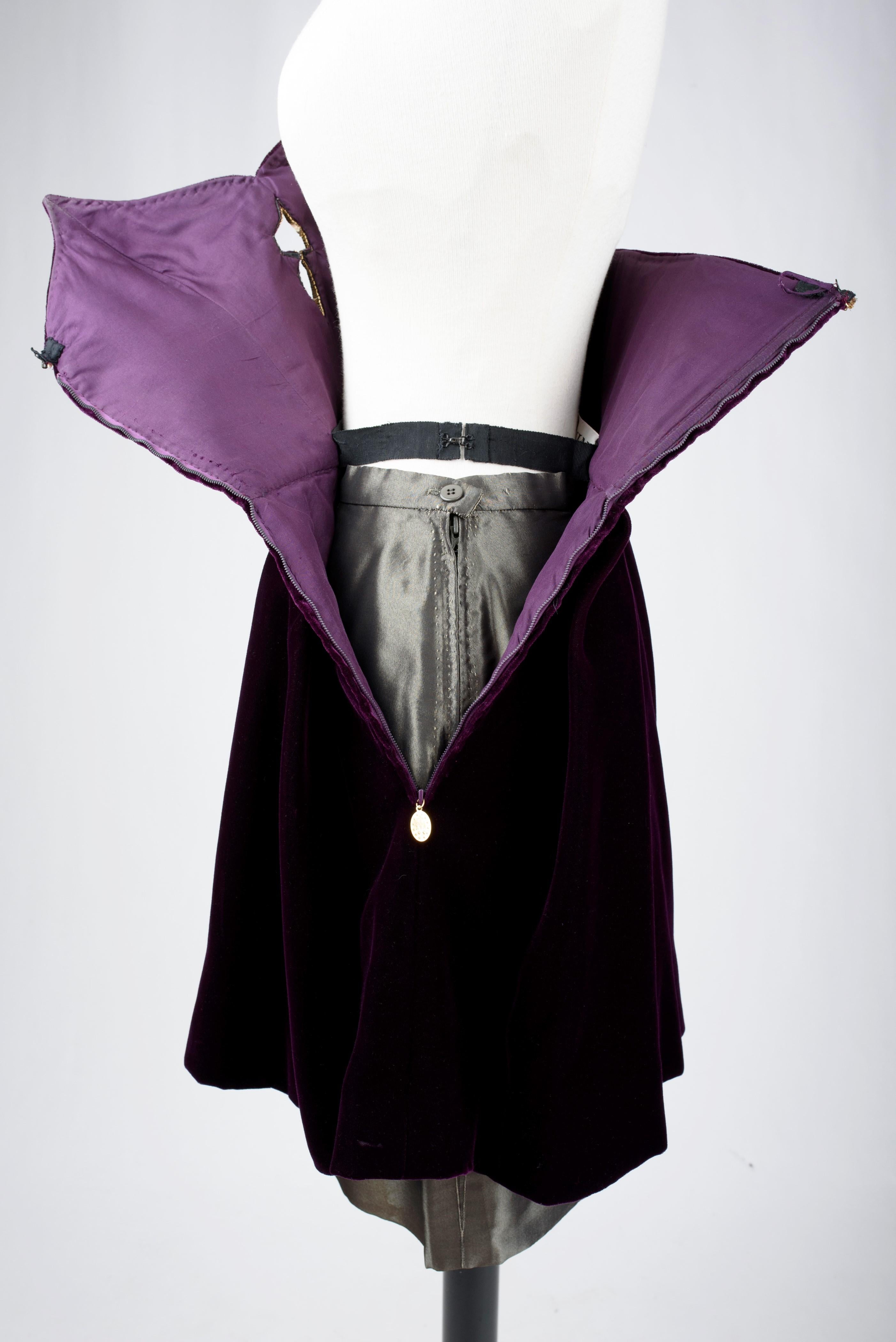 Una noche Lanvin Couture Top y falda de terciopelo bordado Circa 1985 en venta 14