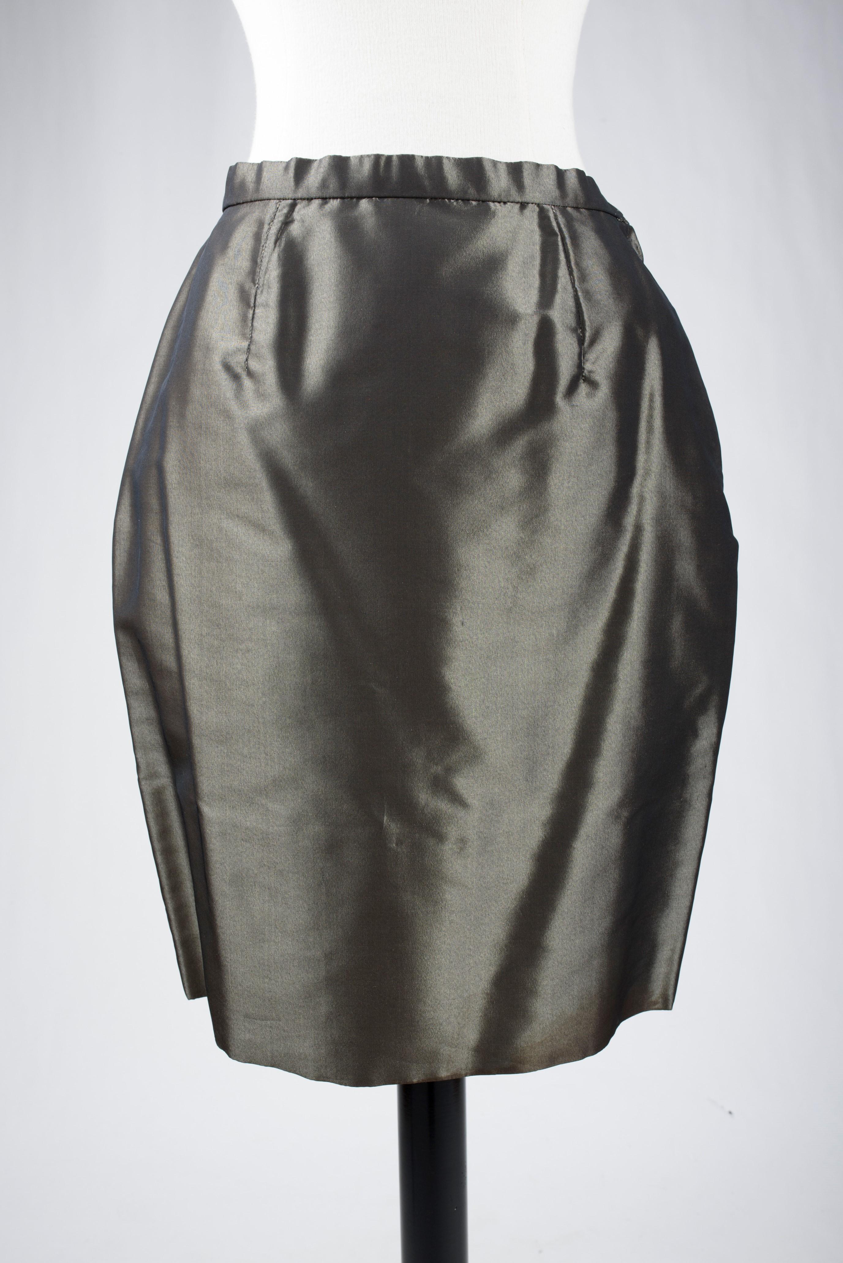 Una noche Lanvin Couture Top y falda de terciopelo bordado Circa 1985 en venta 15