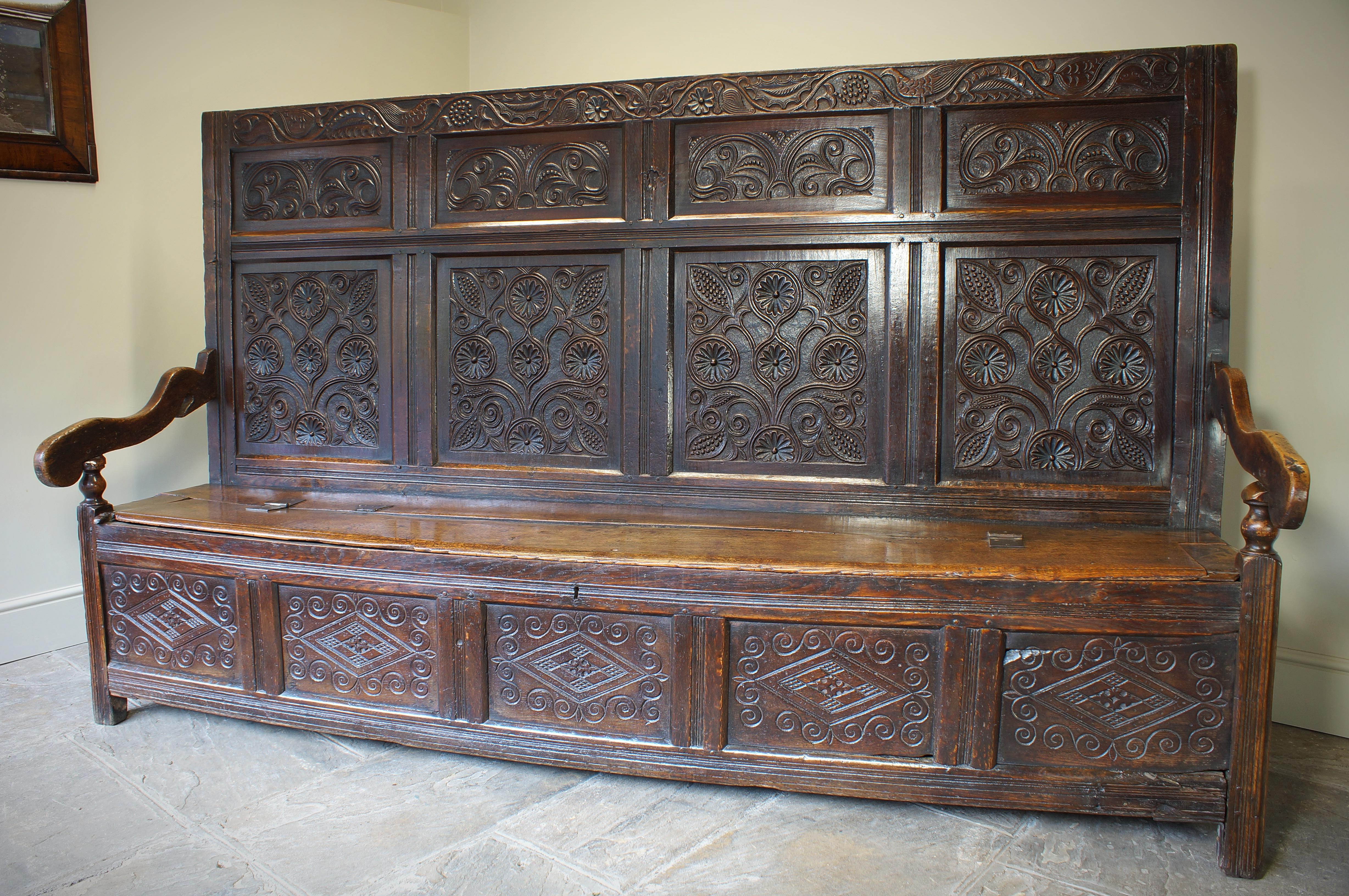 Charles II An Exceptional 17th Century English Oak Carved Box Settle.
