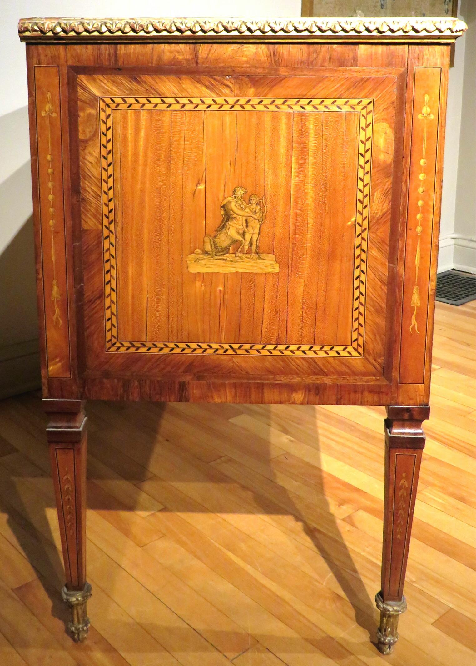 Exceptional 18th Century Italian Neoclassical Parquetry and Marquetry Commode In Good Condition For Sale In Ottawa, Ontario