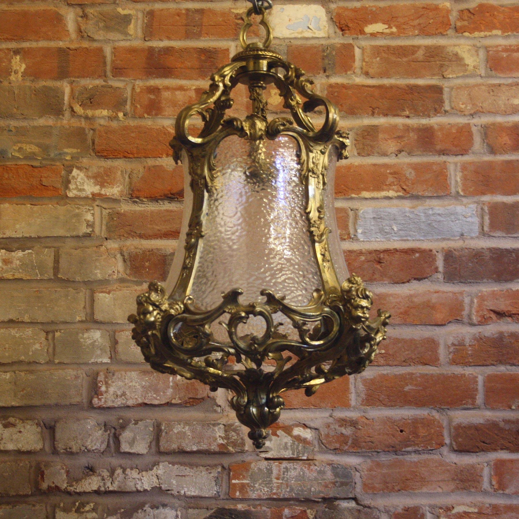 European Exceptional 19th Century Antique Lantern with Cherub Heads For Sale