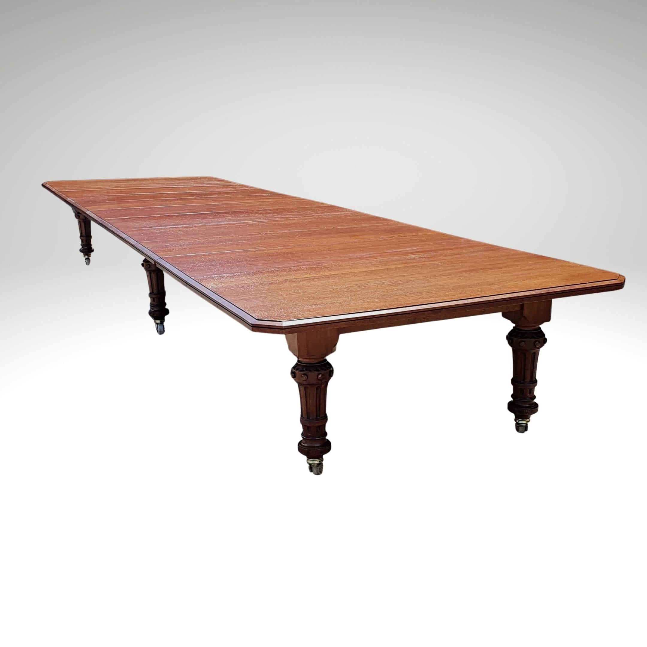 Exceptional 19th Century Oak Country House / Castle Dining Table by Strahan 12