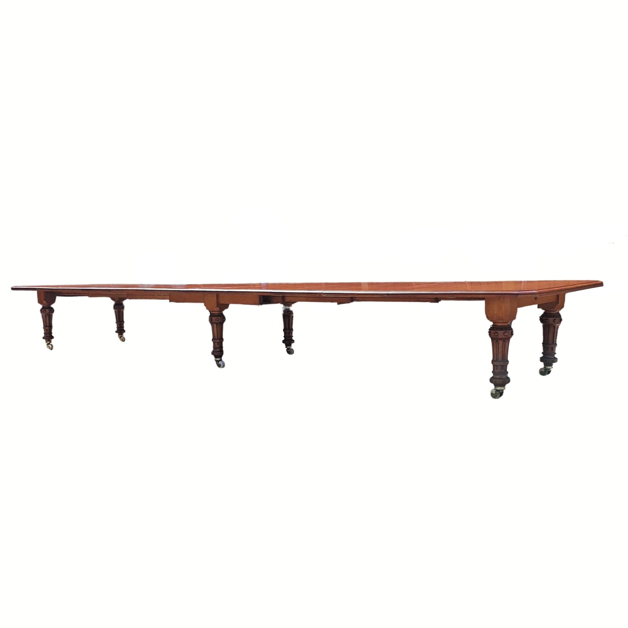 Irish Exceptional 19th Century Oak Country House / Castle Dining Table by Strahan