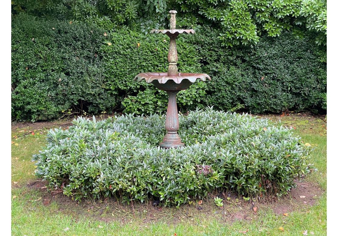 Außergewöhnlicher antiker Gartenbrunnen aus Gusseisen im Angebot 7