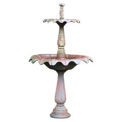 Außergewöhnlicher antiker Gartenbrunnen aus Gusseisen