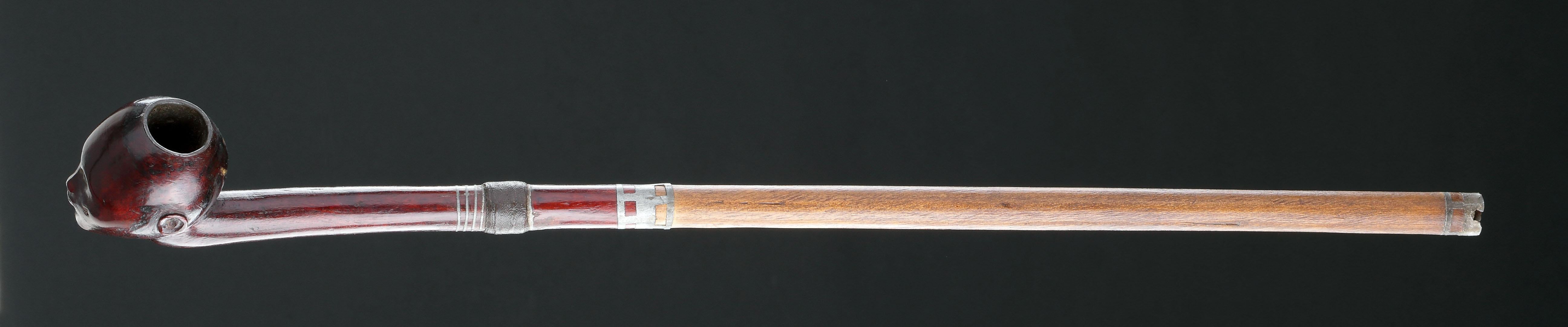 XIXe siècle Exceptionnelle pipe nguni du Cap-Oriental (bol et tuyau) en vente
