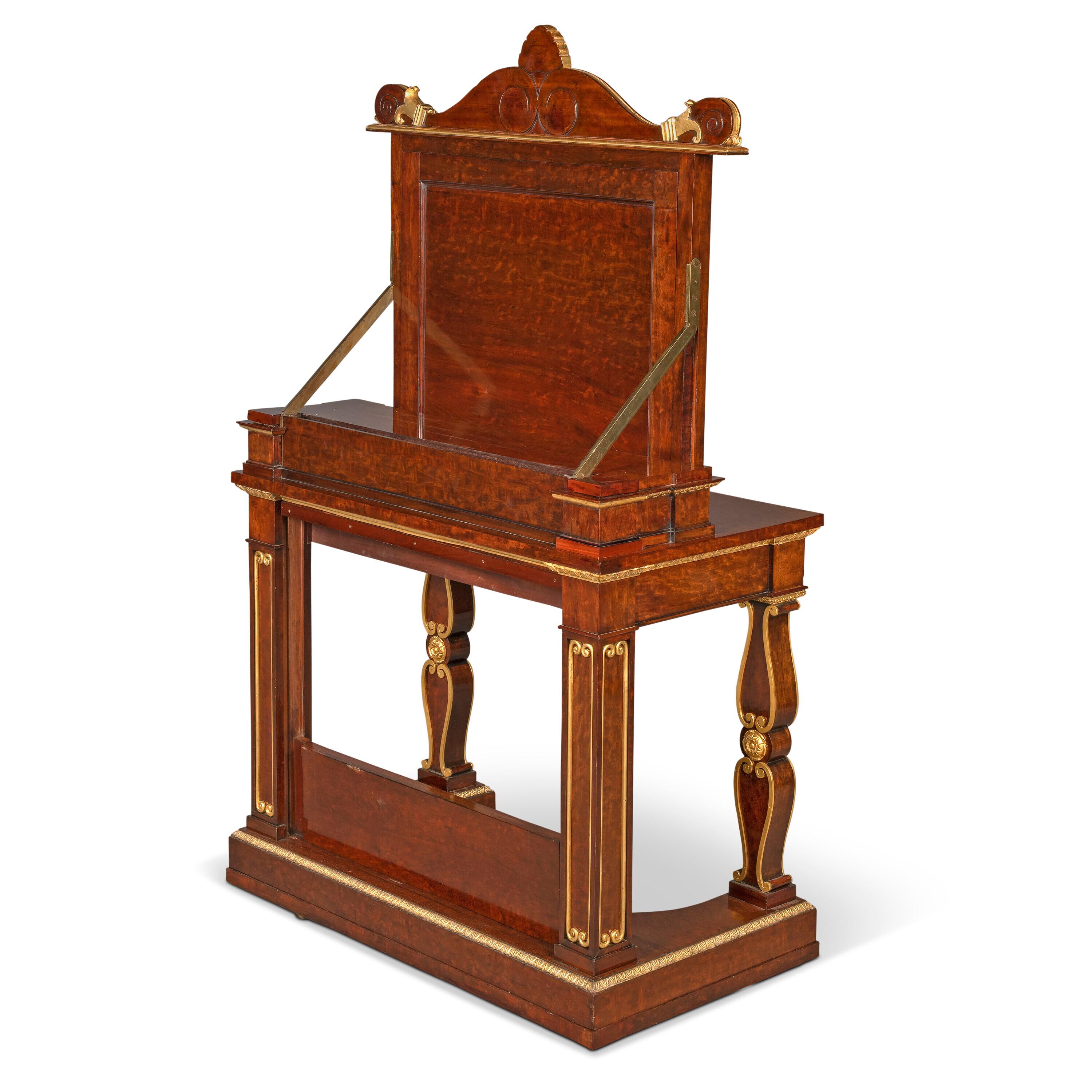  An Exceptional English Regency Dressing Table with a Royal Family Provenance 1