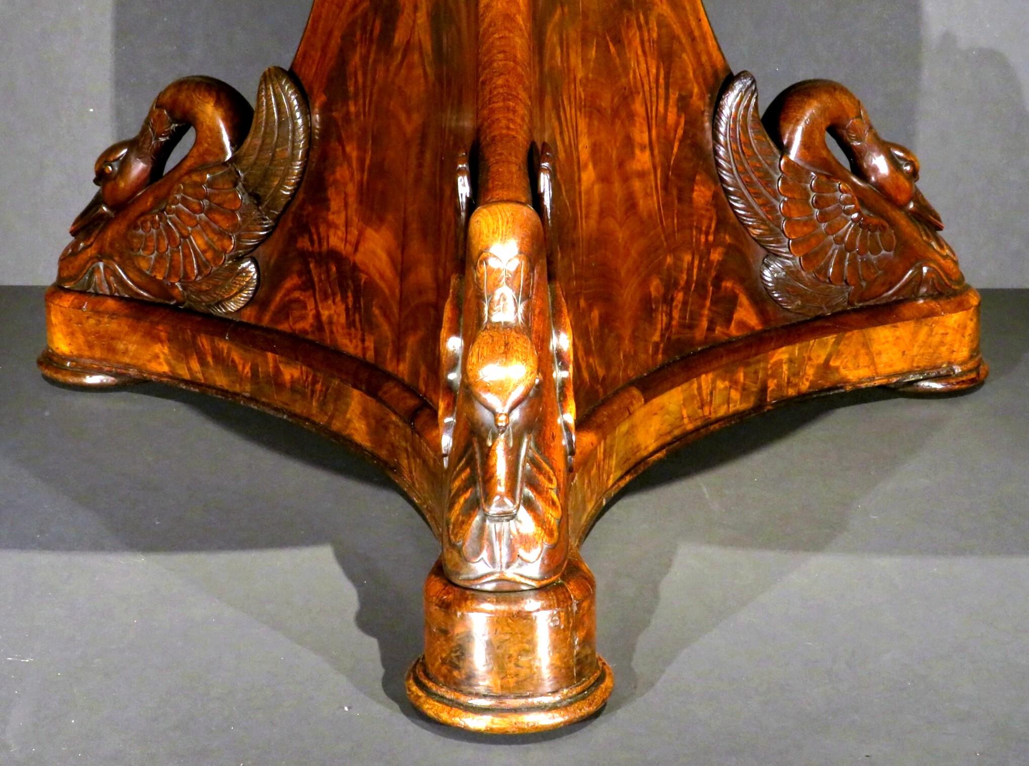 An Exceptional French Empire Period Mahogany Pedestal / Centre Table, Circa 1815 For Sale 1