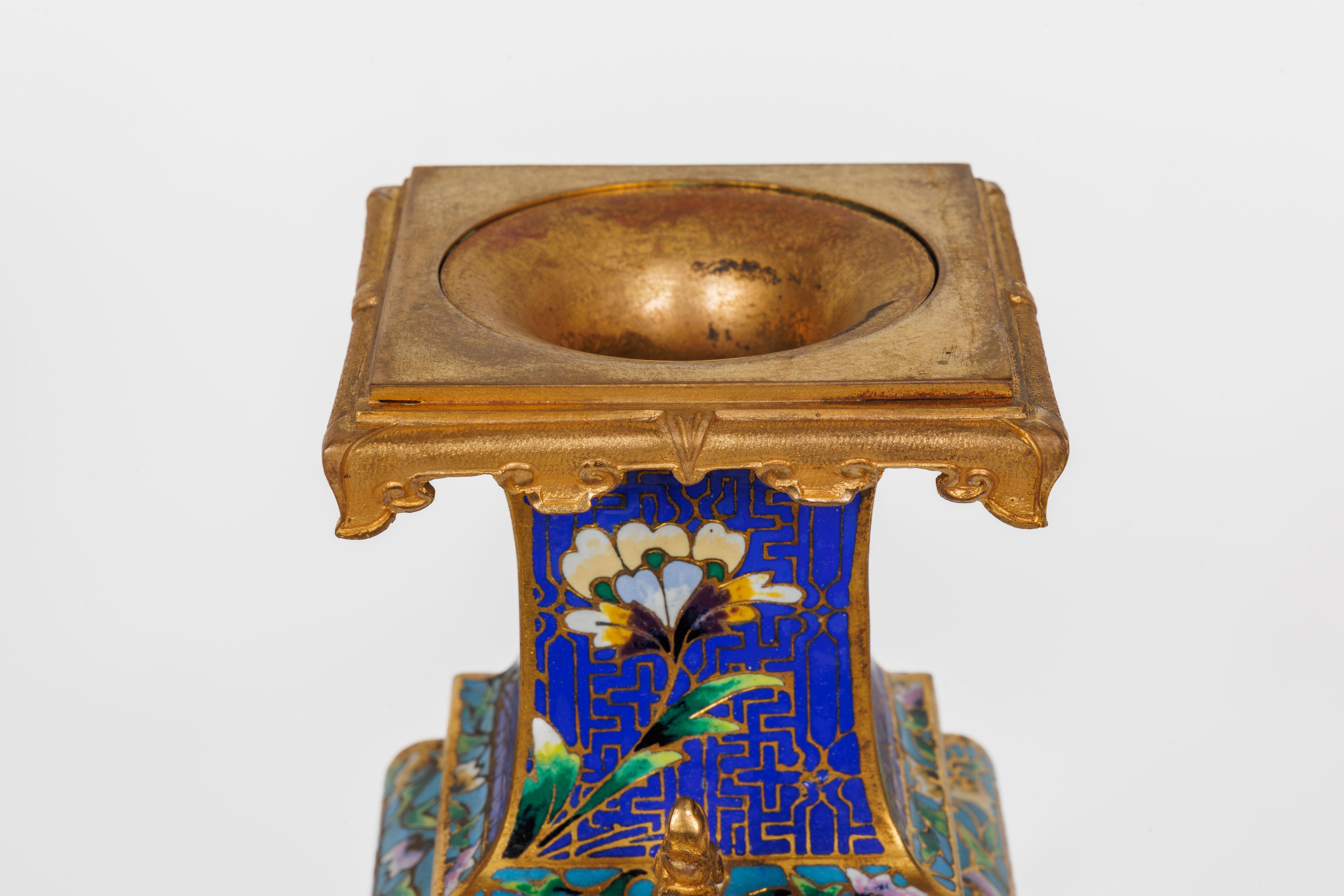 An Exceptional French Japonisme Ormolu and Champleve Enamel Five Piece Clock Set For Sale 10
