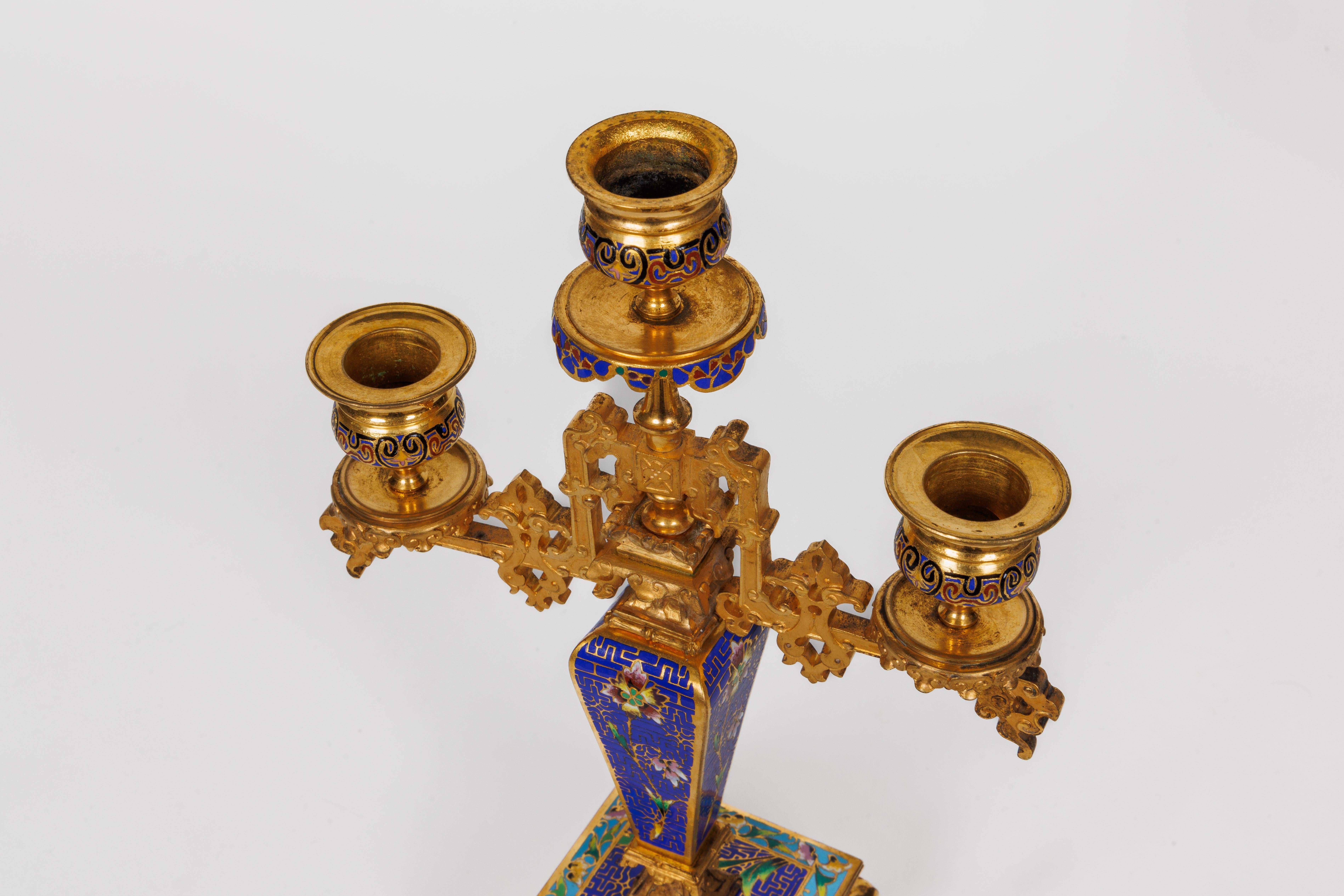 An Exceptional French Japonisme Ormolu and Champleve Enamel Five Piece Clock Set For Sale 16