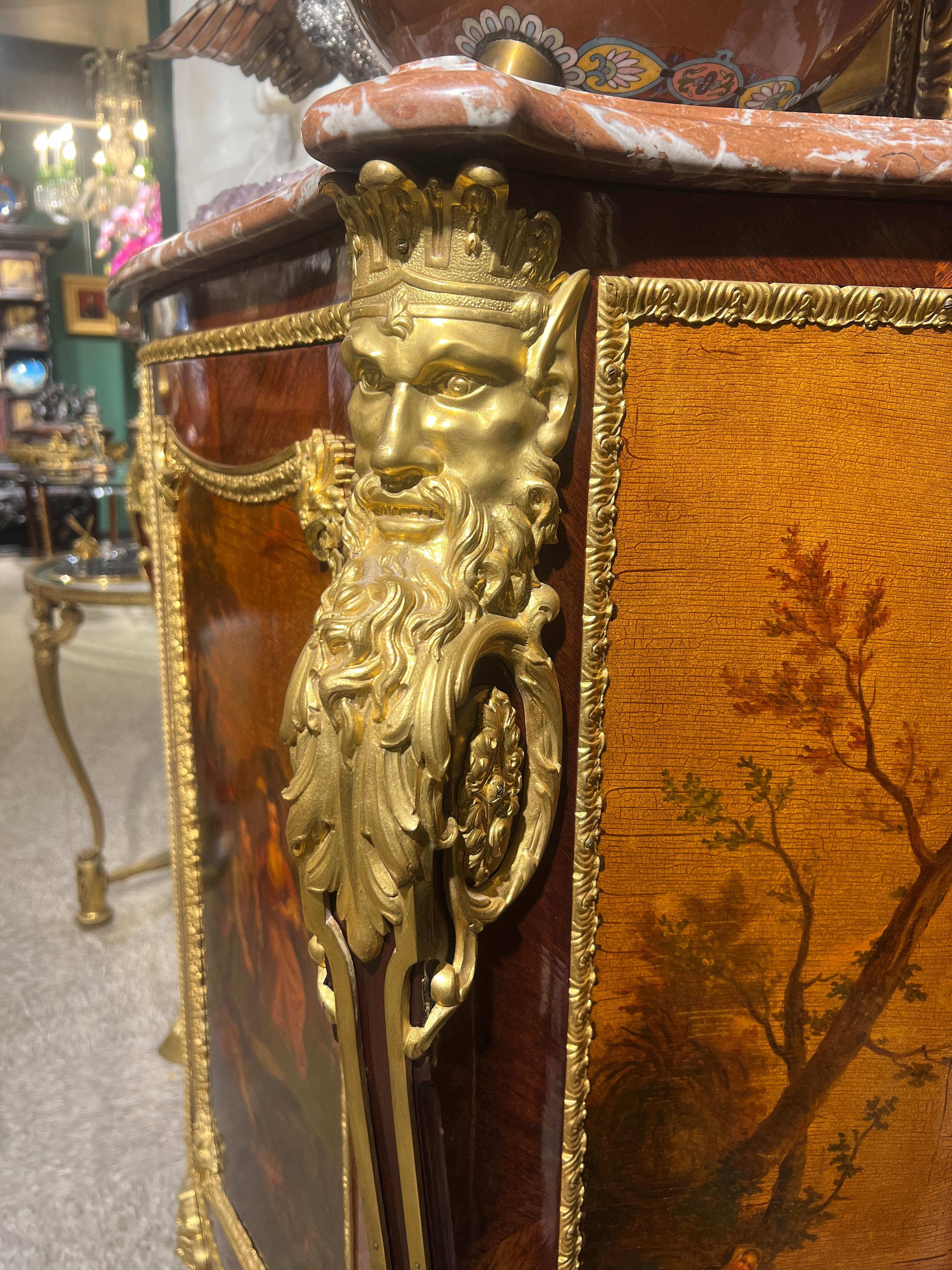 Eccezionale commode francese in ormolu e Vernis Martin, attribuito a Dasson In condizioni buone in vendita a New York, NY