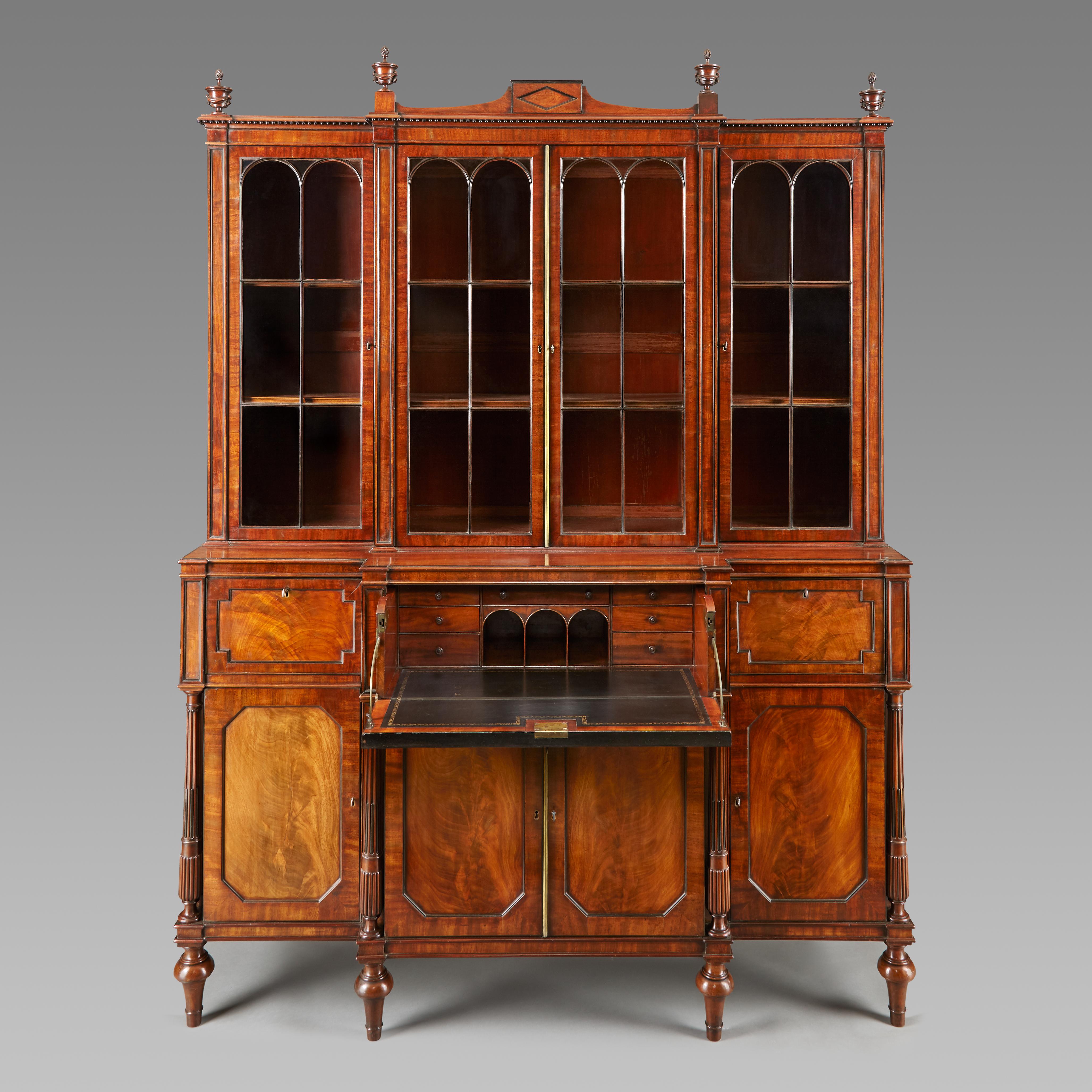 British Exceptional George III Period Mahogany Breakfront Bookcase or Display Cabinet For Sale