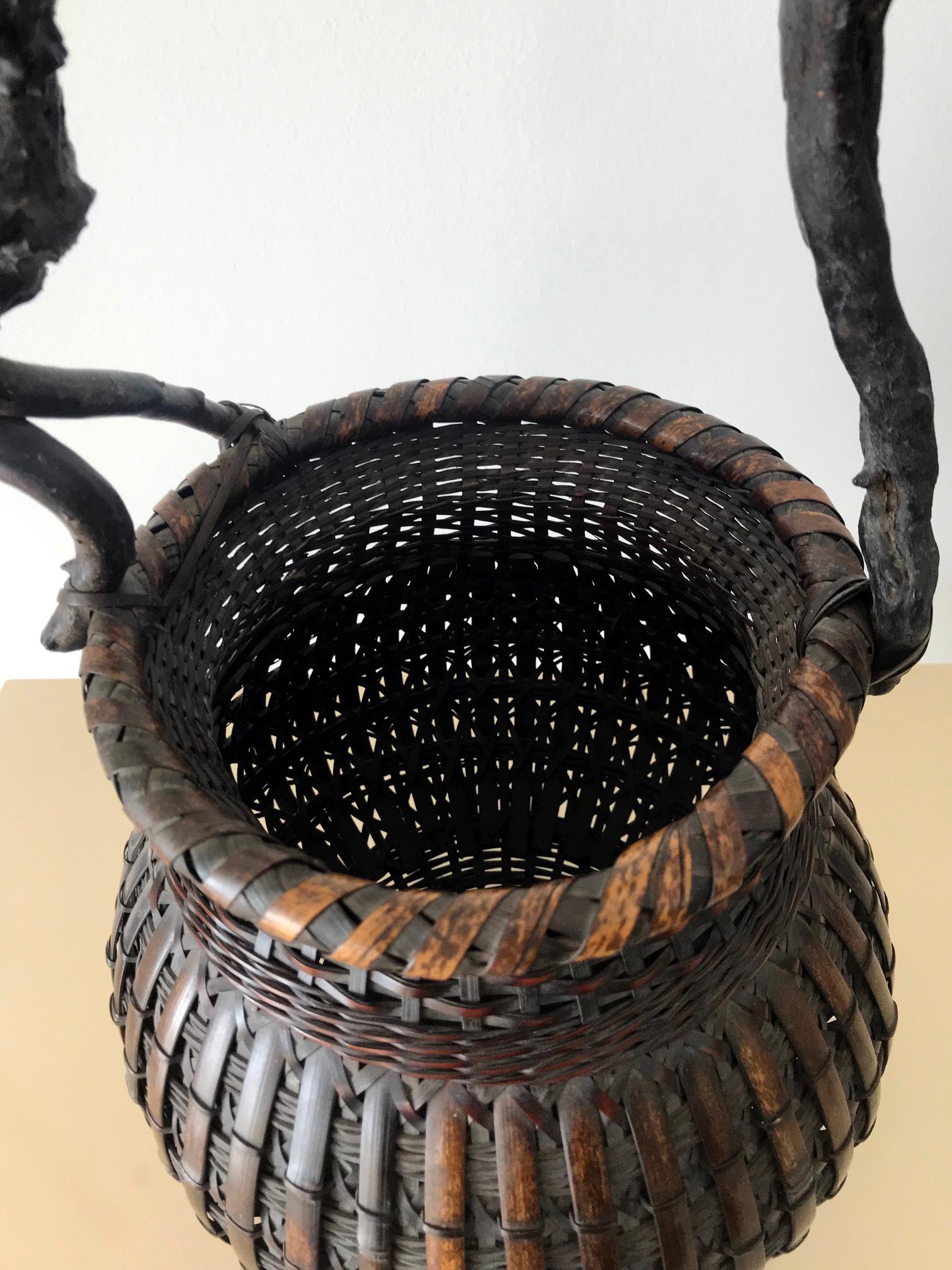 Wood Exceptional Japanese Bamboo Basket Ikebana from Meiji Period For Sale