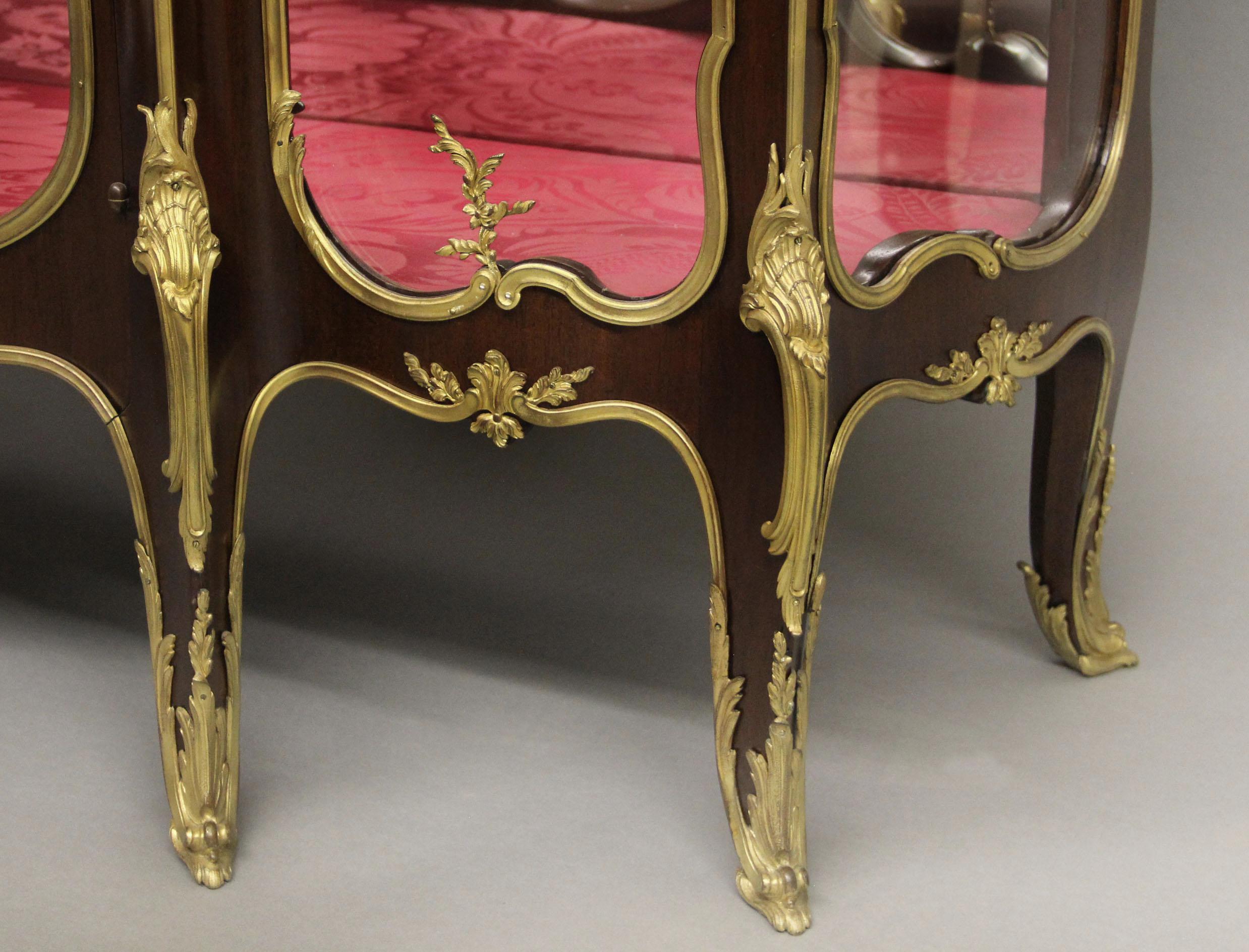 Exceptional Late 19th Century Gilt Bronze Mounted Vitrine by François Linke For Sale 1