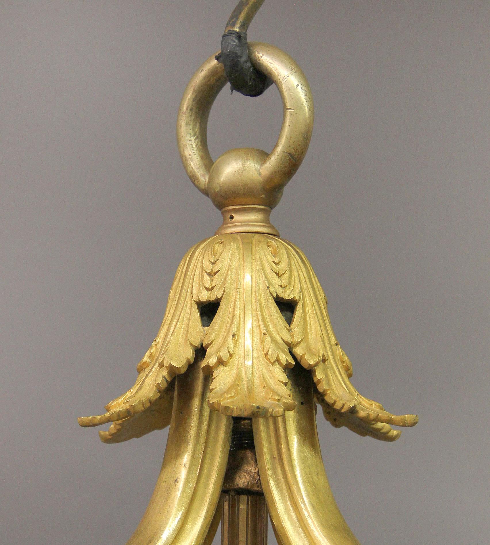 Außergewöhnliche achtflammige Palastlaterne aus vergoldeter Bronze aus dem späten 19. Jahrhundert (Vergoldet) im Angebot