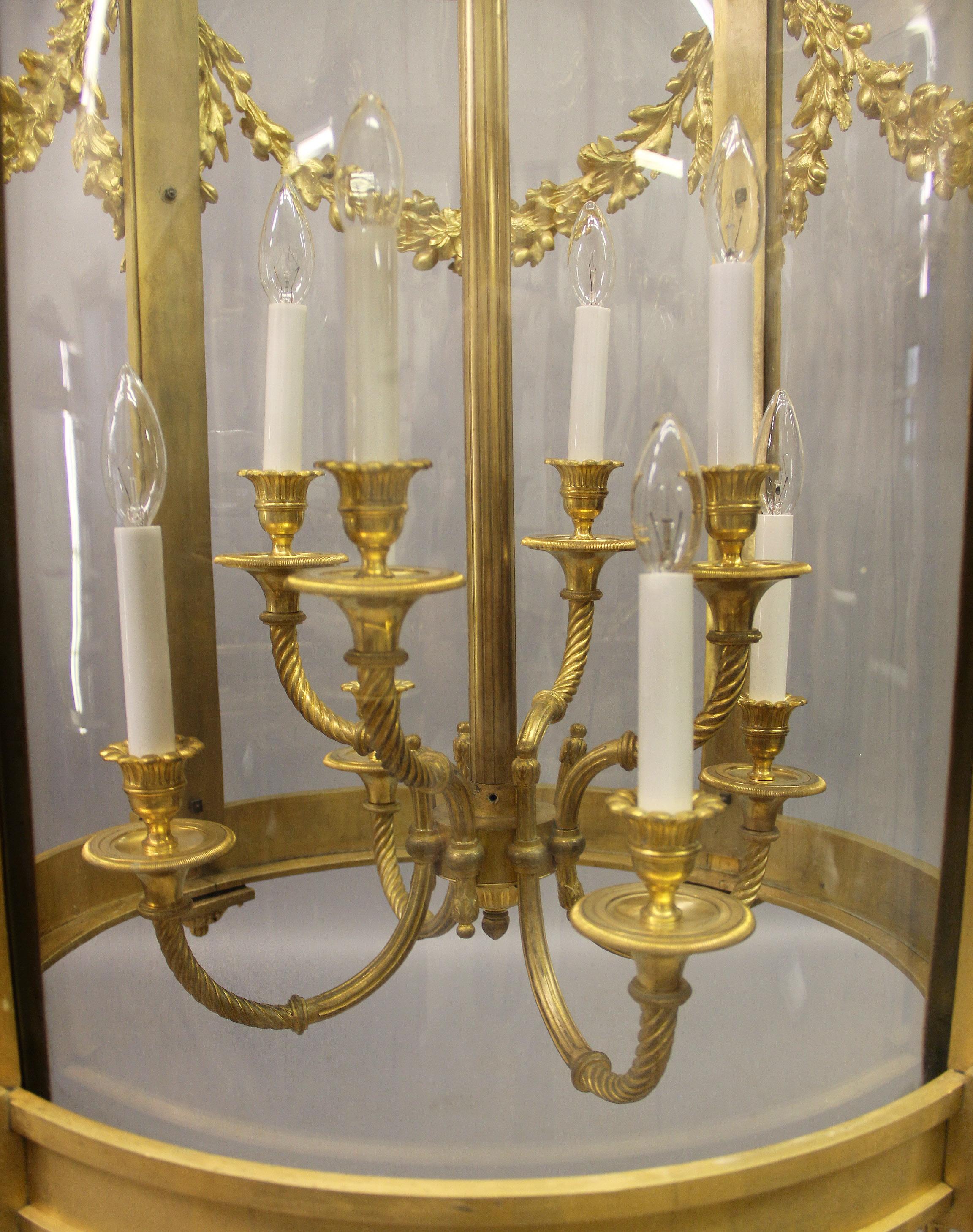 Außergewöhnliche achtflammige Palastlaterne aus vergoldeter Bronze aus dem späten 19. Jahrhundert im Angebot 1