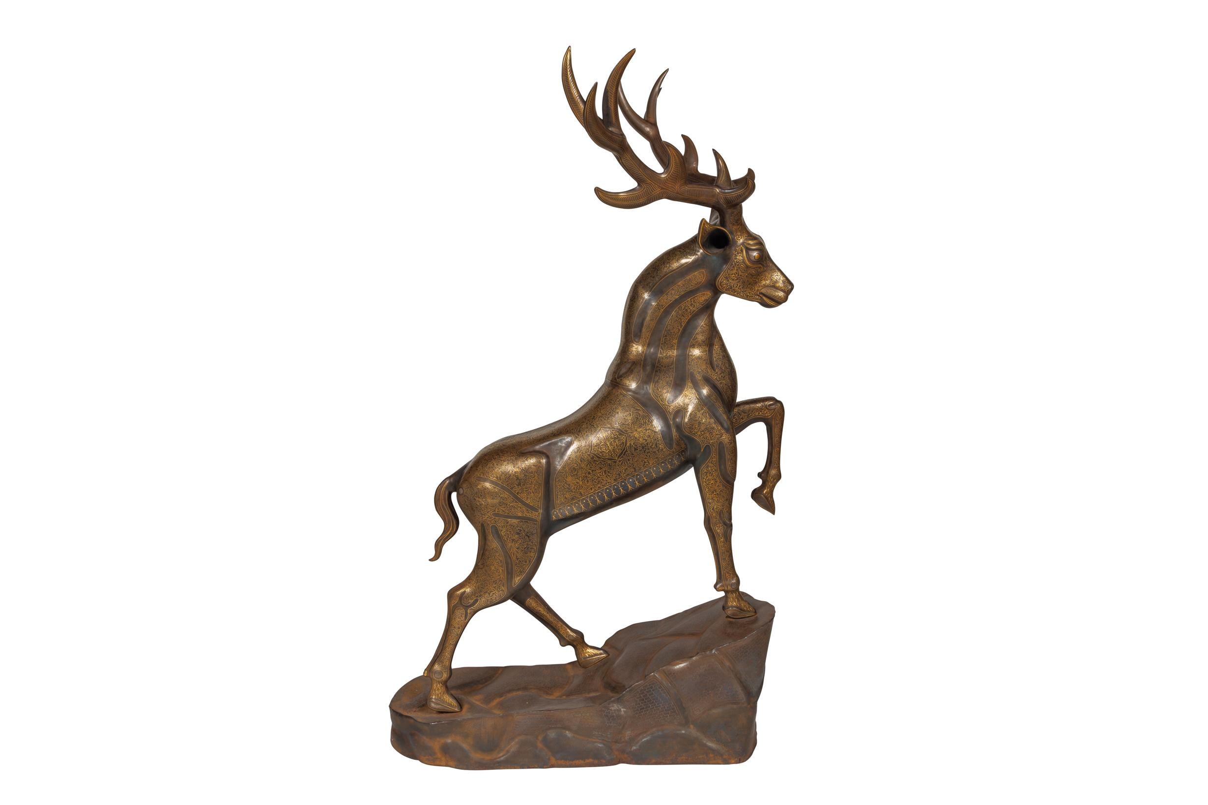 An Exceptional Life-Size Middle Eastern Gold-Inlaid Steel Deer Sculpture For Sale 4