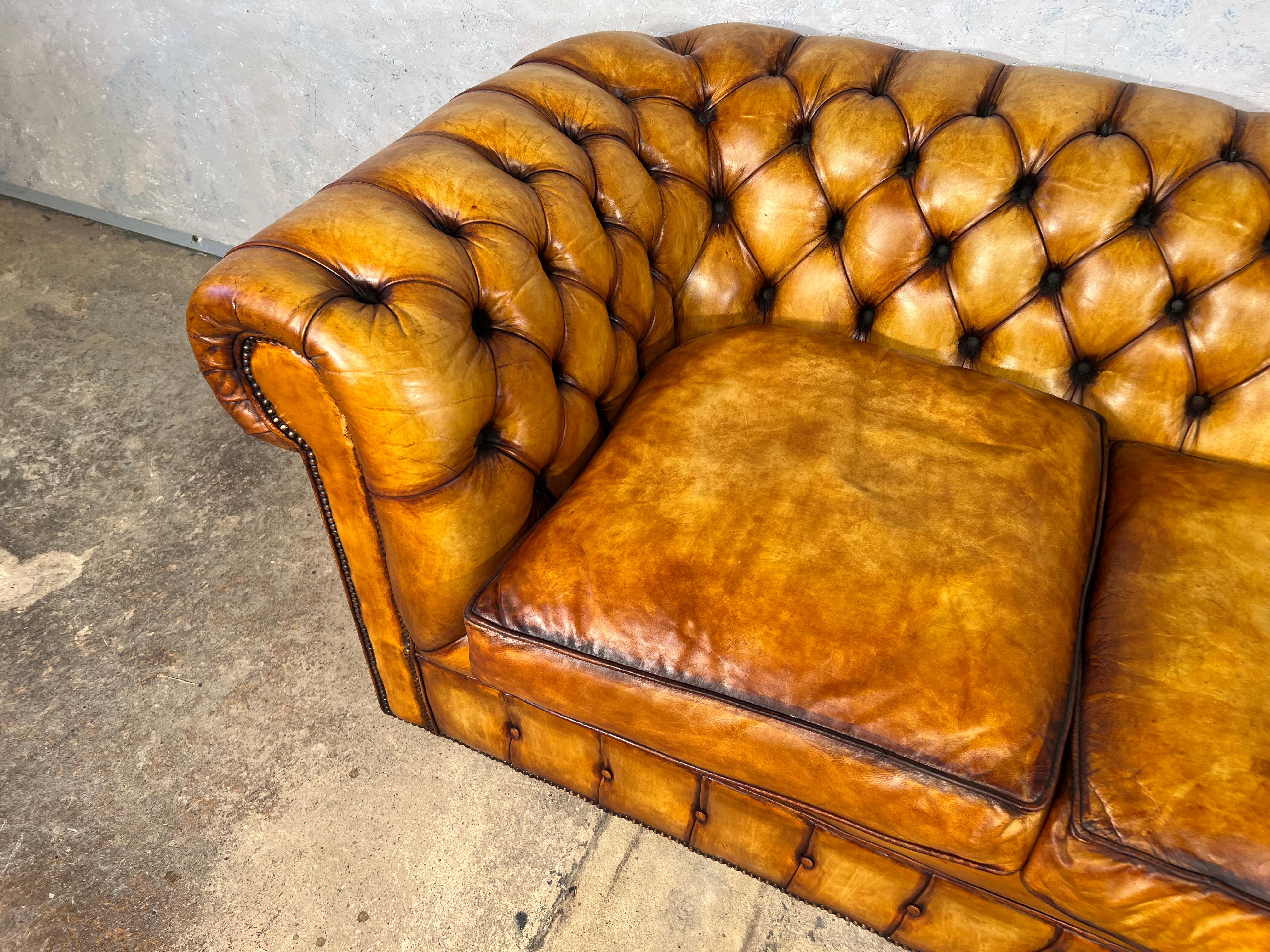 Exceptional Mid-Century Tan Leather Chesterfield Sofa Hand Dyed #249 In Good Condition In Lewes, GB