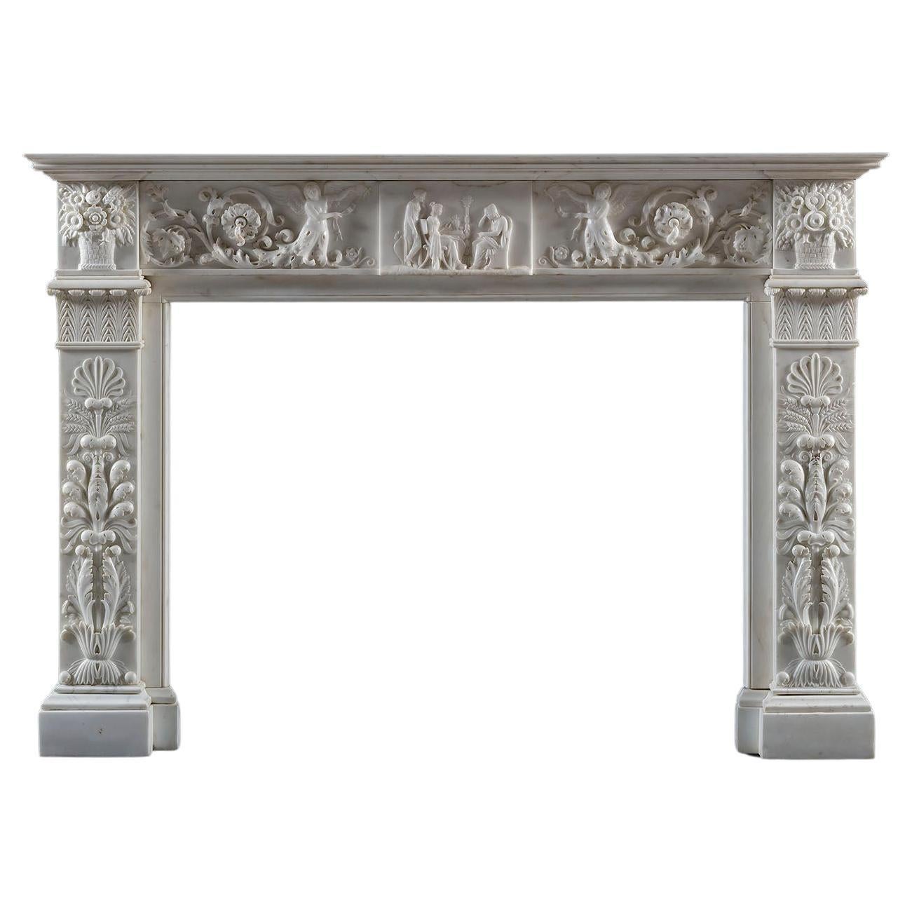 Exceptionnelle cheminée néoclassique en marbre statuaire avec décoration romaine en vente